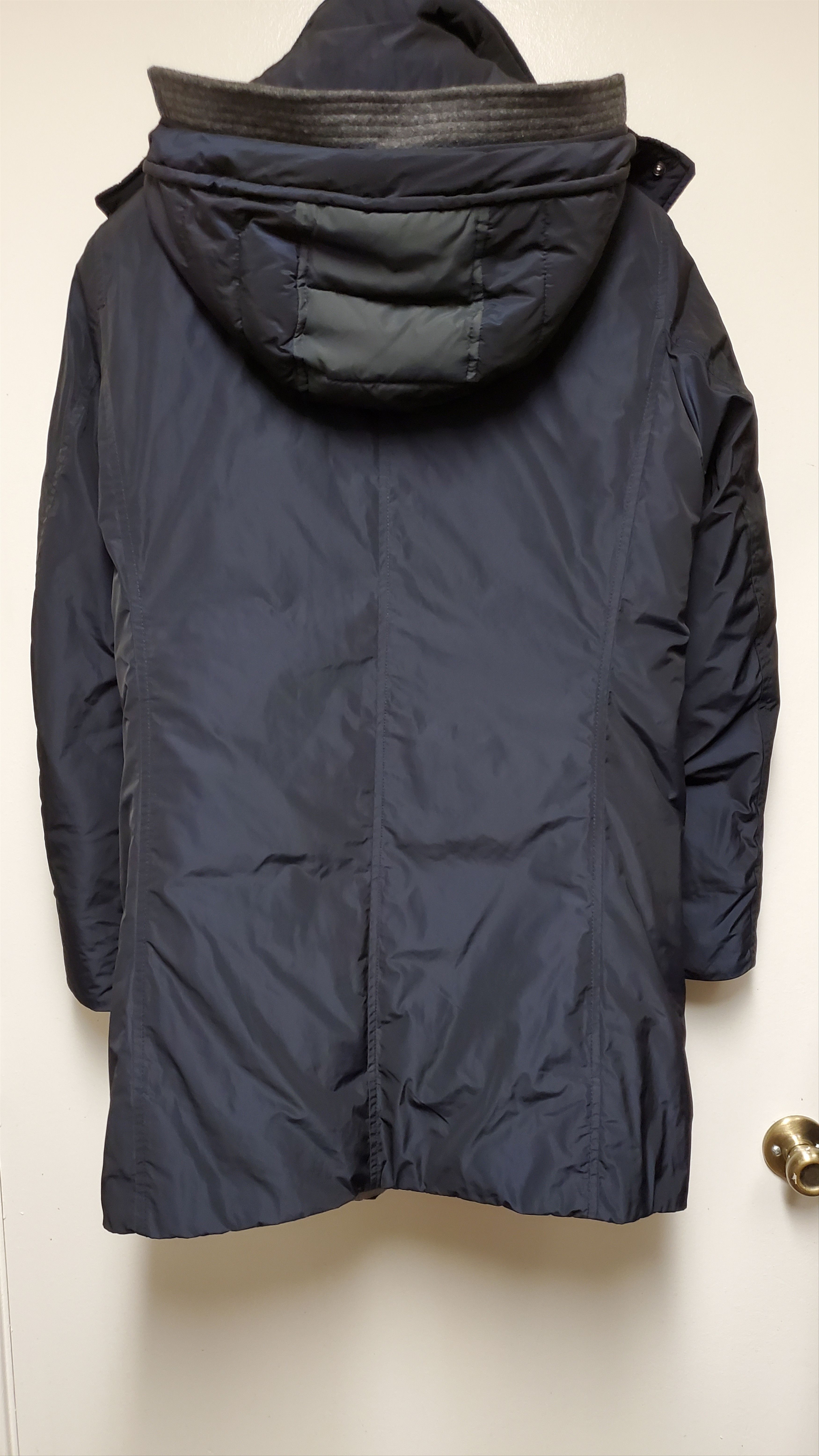 Armani Detachable Hoodie Long Parka Size US M / EU 48-50 / 2 - 4 Thumbnail