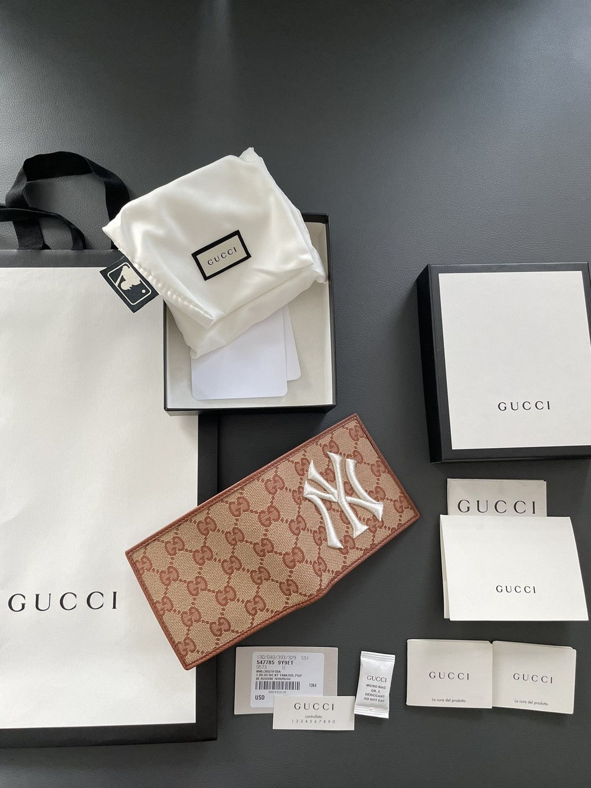 Gucci × New York Yankees Super Rare Runway Gucci x Yankees Logo Wallet Size ONE SIZE - 22 Thumbnail