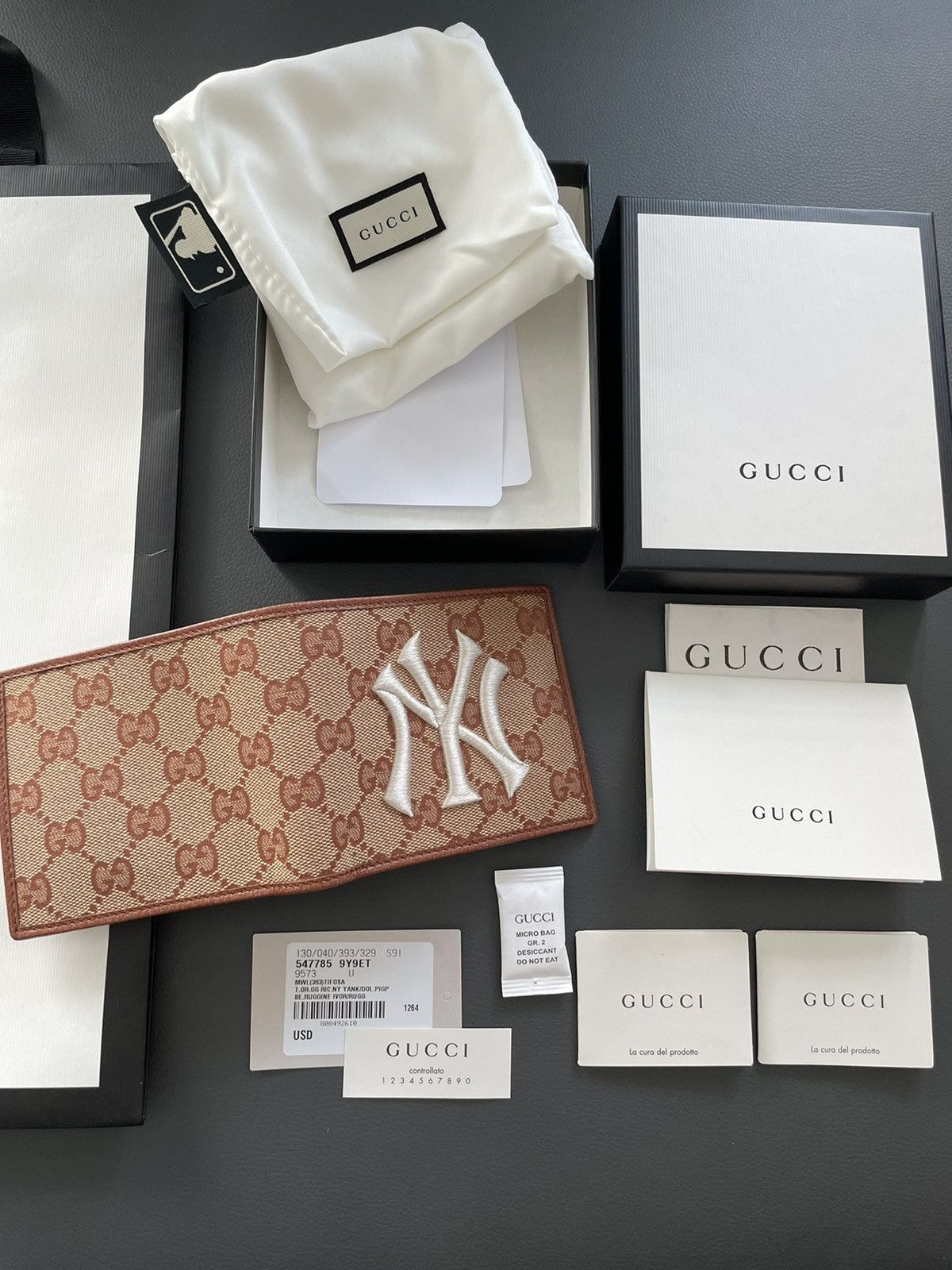 Gucci × New York Yankees Super Rare Runway Gucci x Yankees Logo Wallet Size ONE SIZE - 2 Thumbnail