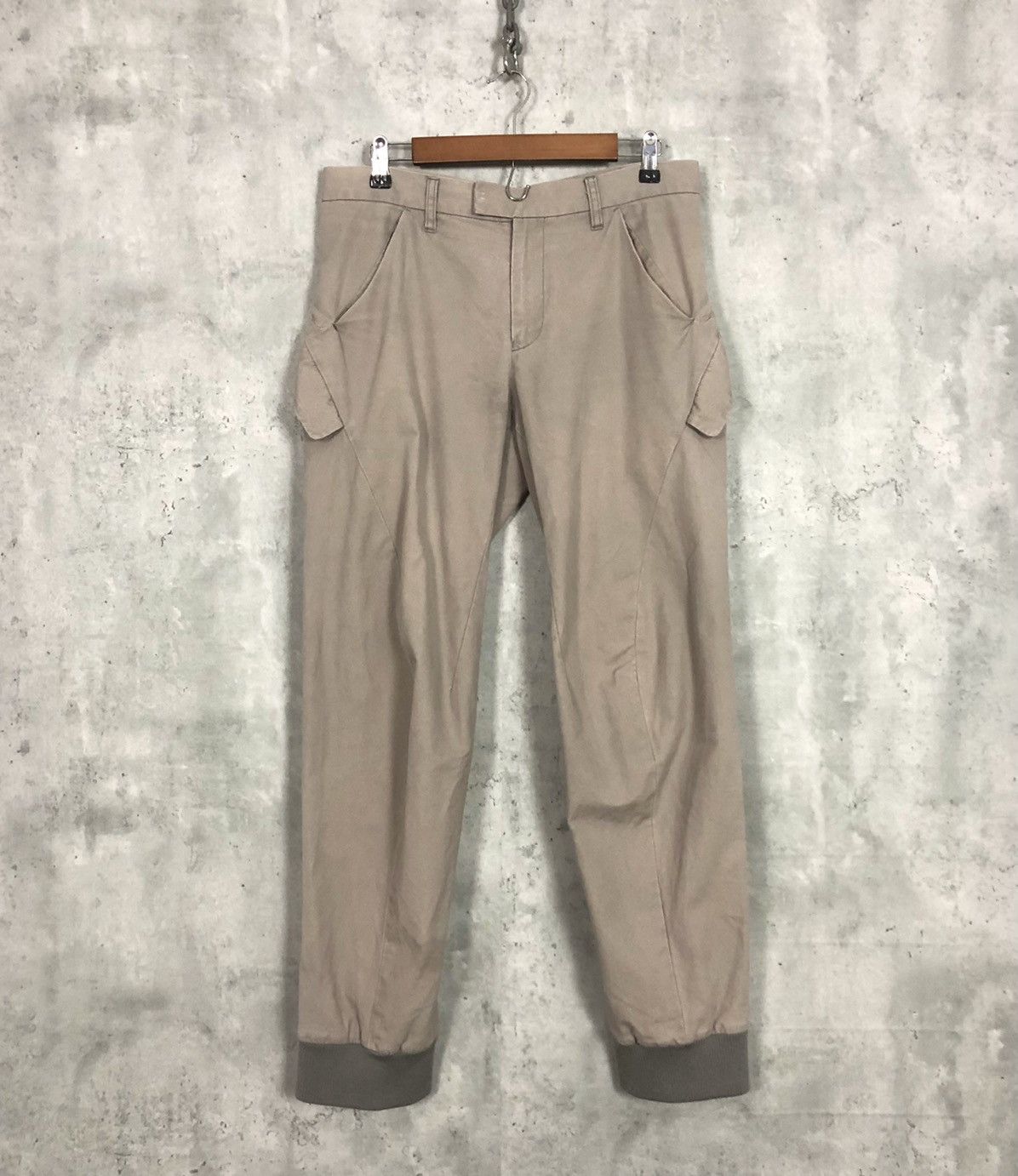 image of Undercover Aw 2010-2011 Jun Takahashi Tan Cargo Pants in Beige, Men's (Size 31)