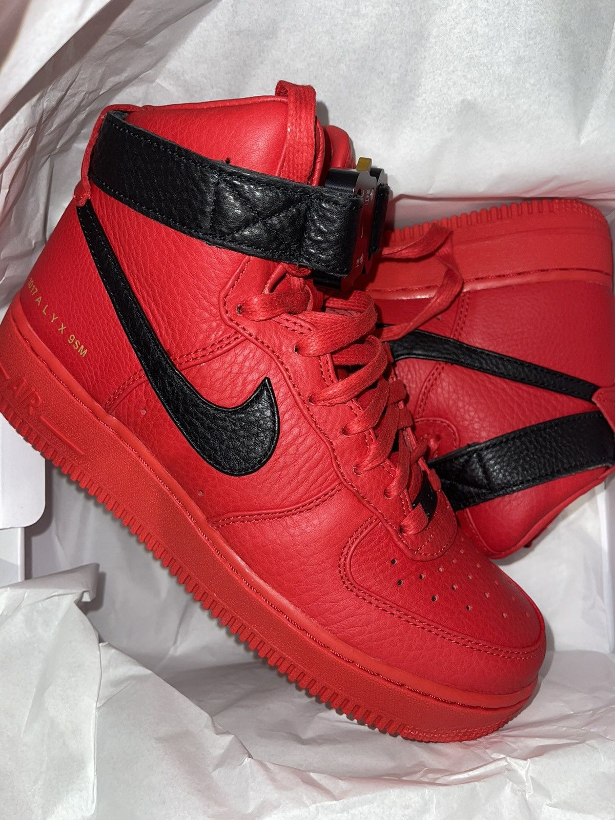 alyx air force 1 red