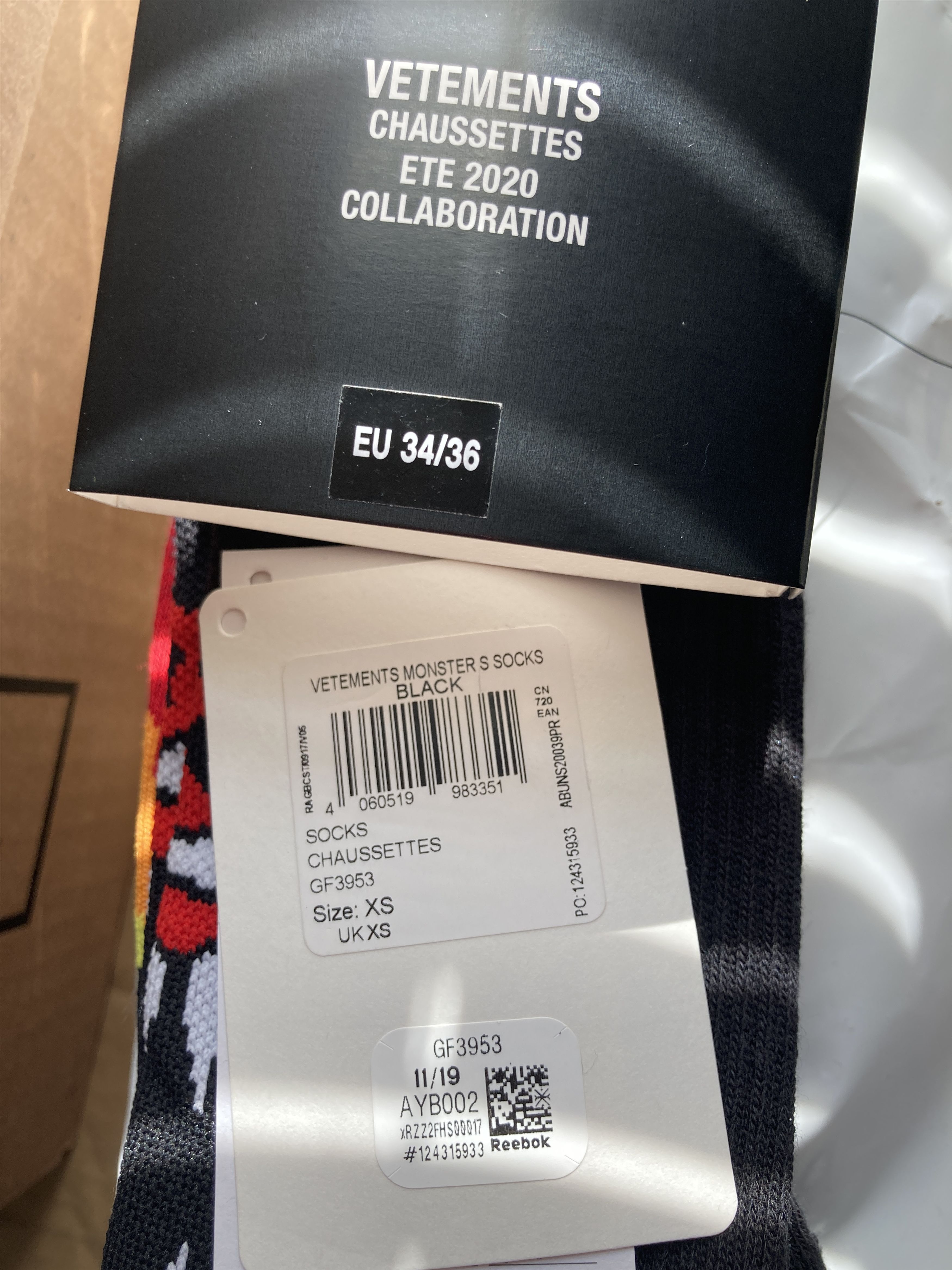 Reebok × Vetements MONSTER SHORT SOCKS - Black Flames XS - EU 34/36 Size 36 - 9 Thumbnail