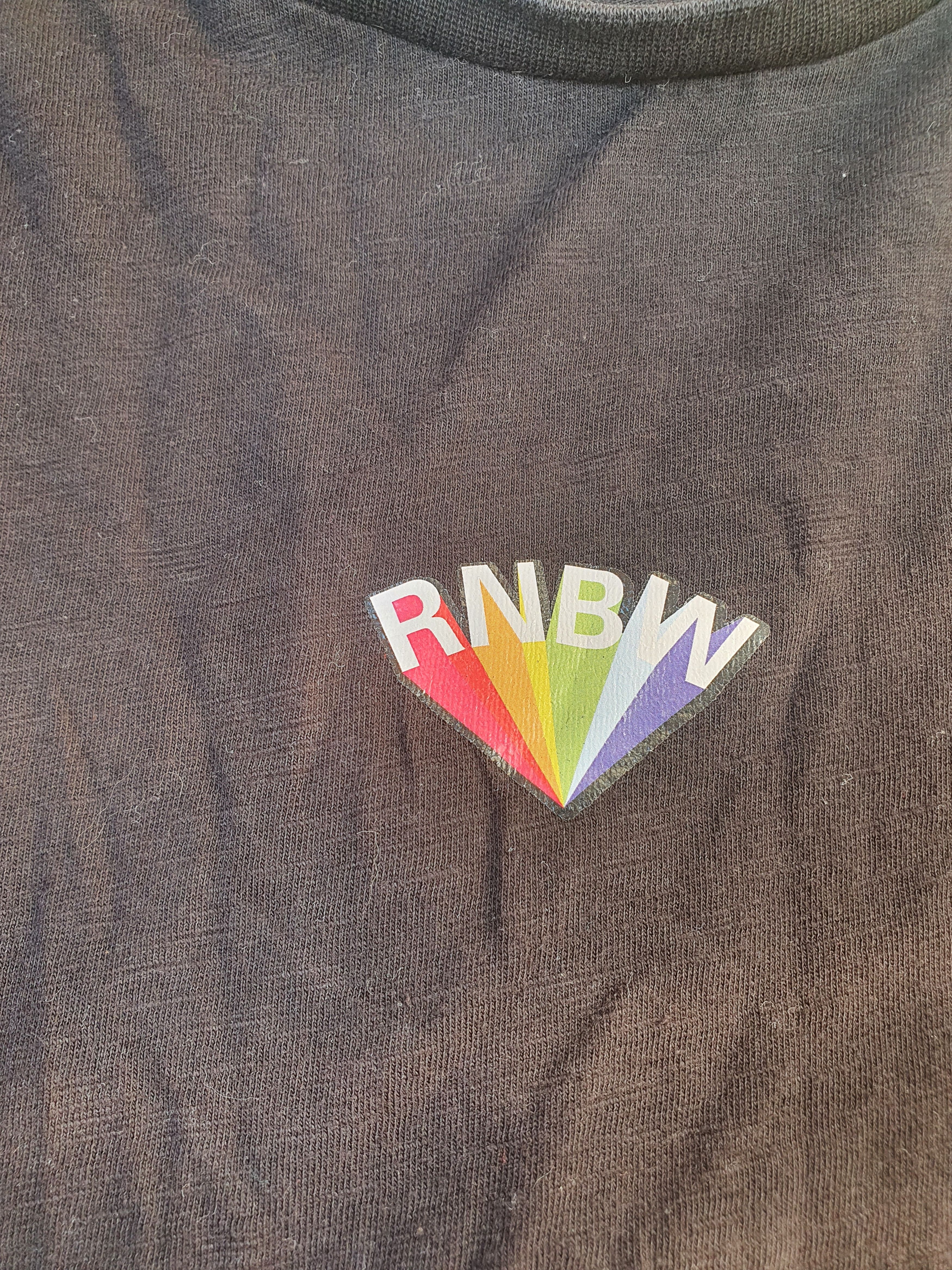 Band Tees Rainbow RNBW Dagi pop up 2018 tour tee,sz L Size US L / EU 52-54 / 3 - 6 Thumbnail