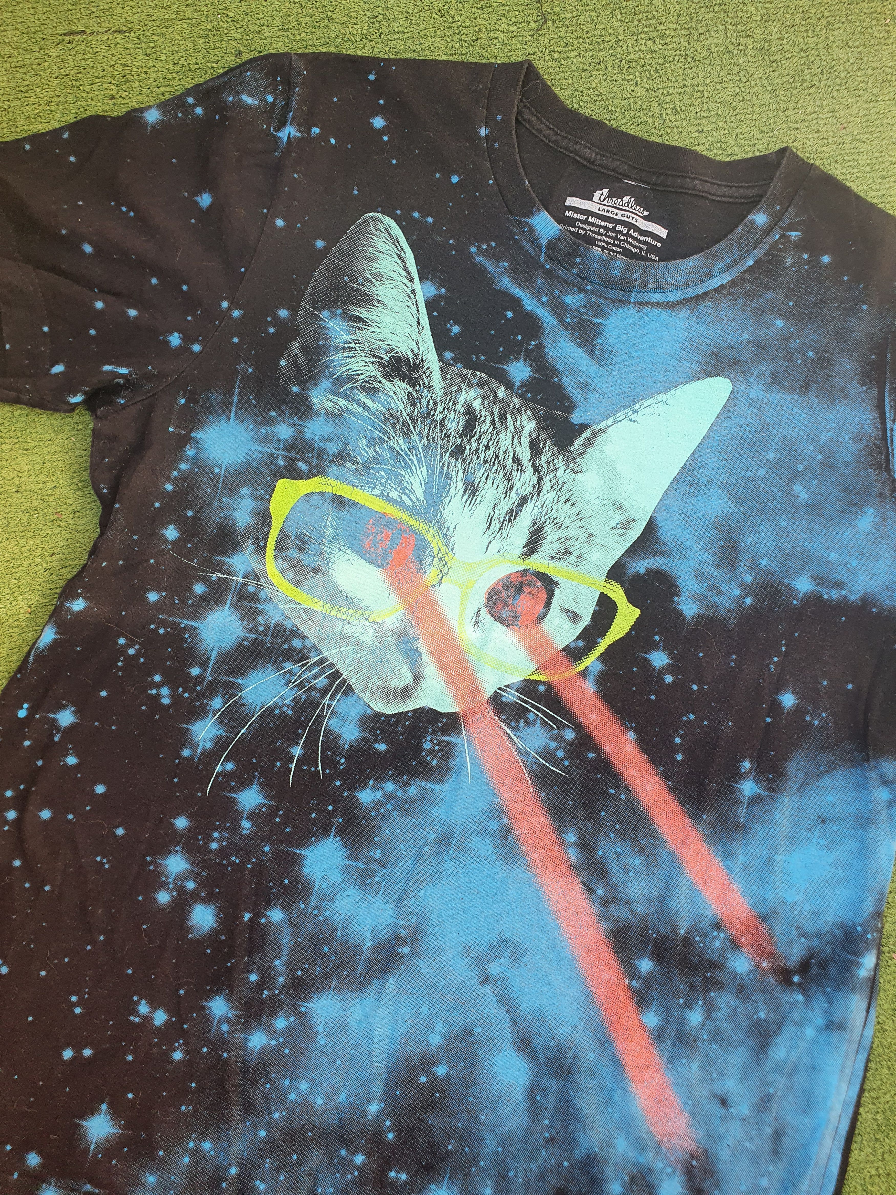 Threadless threadless Mister Mittens big adventure 2012 Laser Eyes,L Size US L / EU 52-54 / 3 - 1 Thumbnail