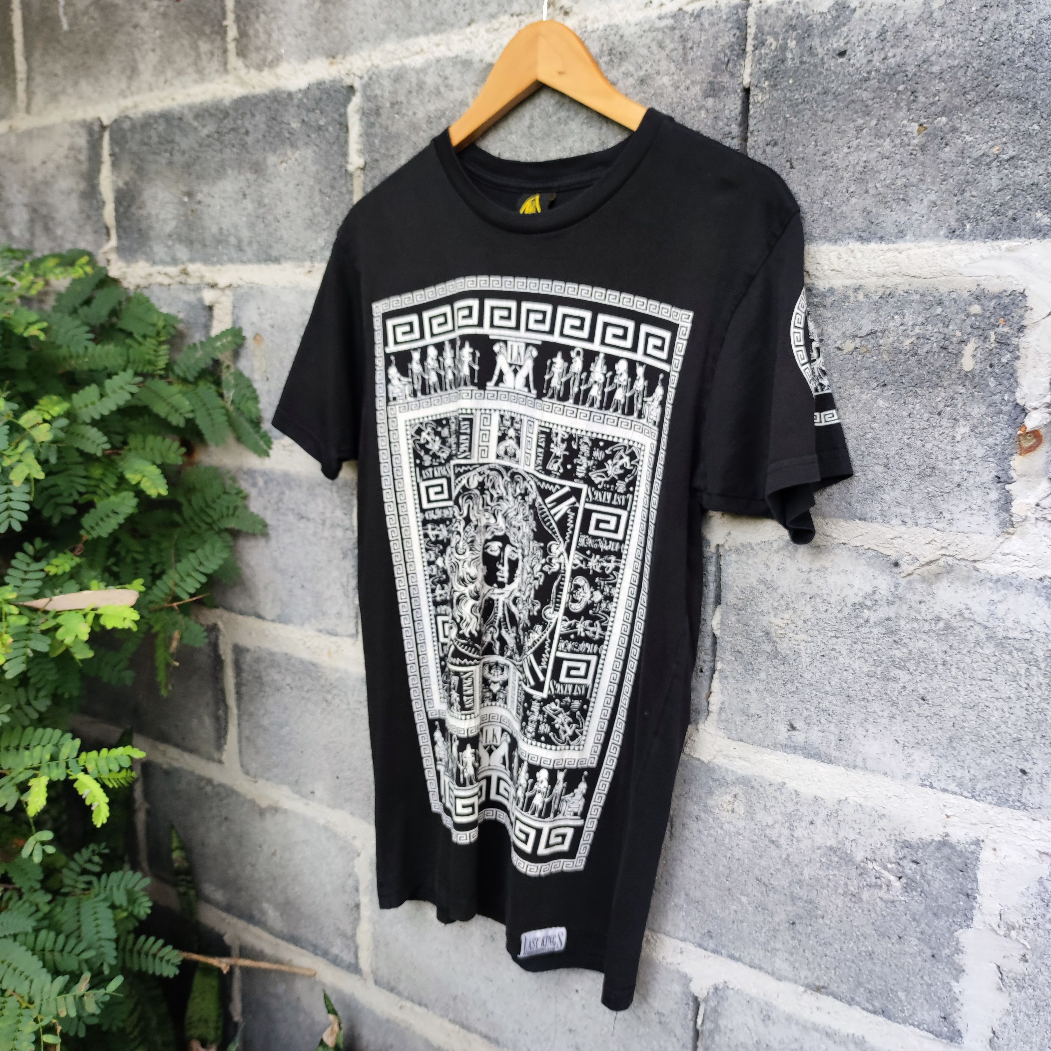 Band Tees Last Kings Urban Pharaoh Kings Queens Sun T-Shirt Size US M / EU 48-50 / 2 - 8 Thumbnail