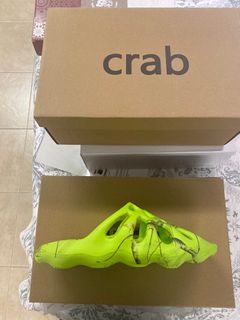 IMRAN POTATO “Broiled Crab” Slides – change clothes