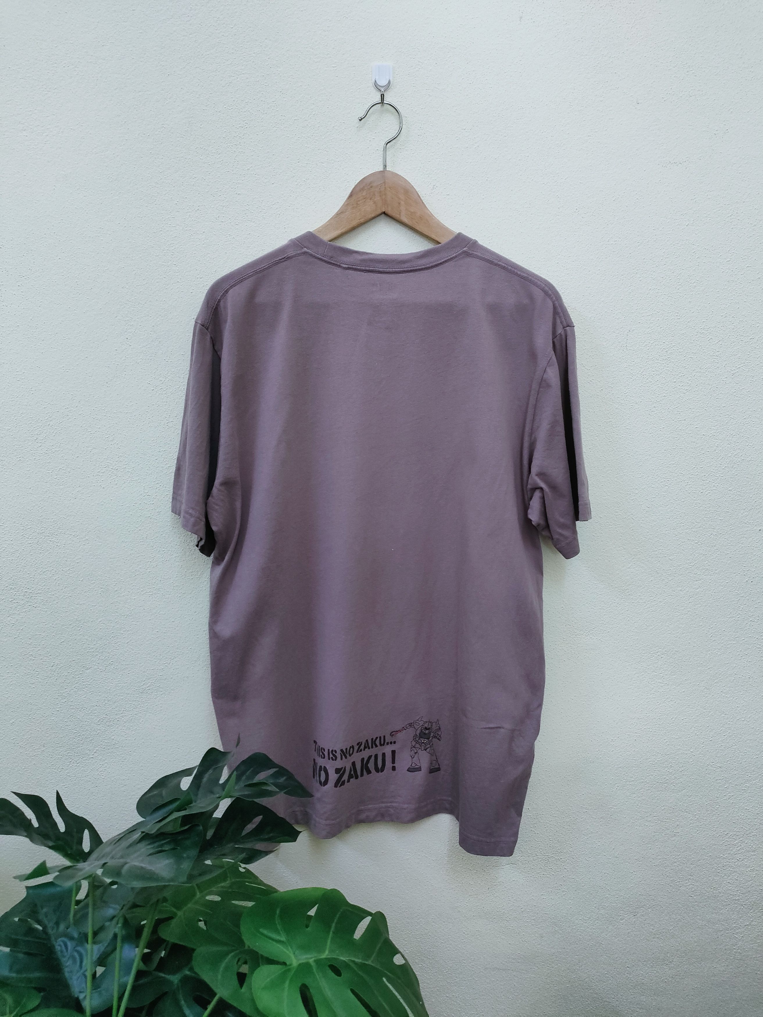 Cartoon Network × Uniqlo Gundam x Uniqlo T-shirt Size US XL / EU 56 / 4 - 4 Thumbnail