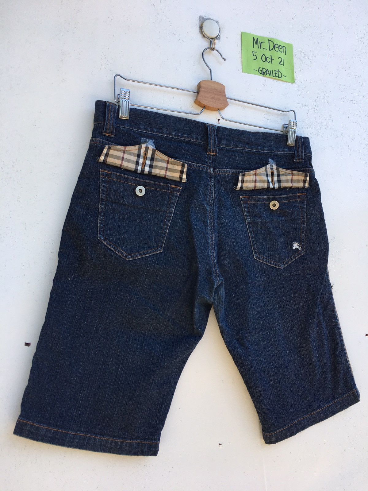 Burberry Vintage Rare Burberry Short Jeans/ Denim Size US 32 / EU 48 - 2 Thumbnail