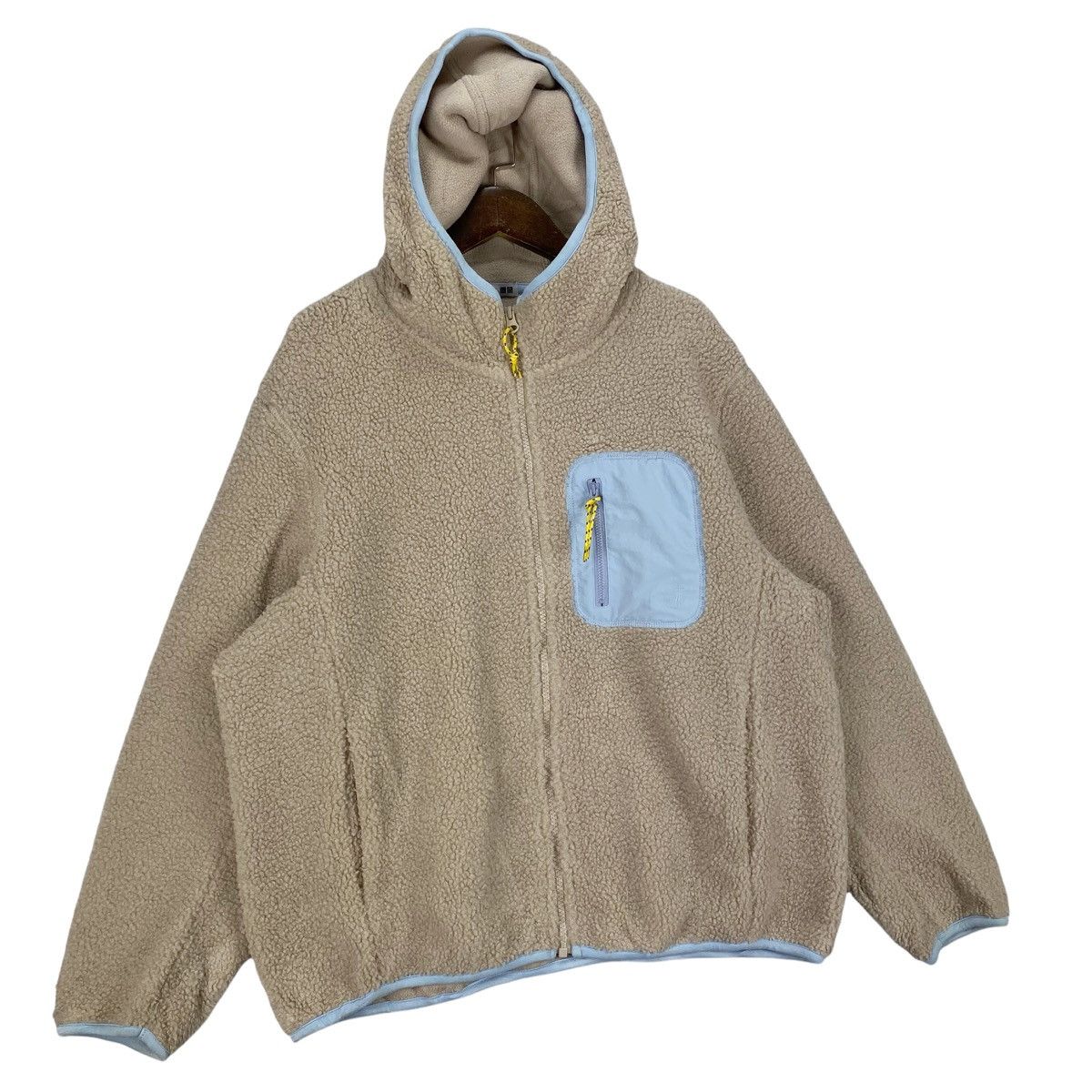 Fleece shops hoodie uniqlo