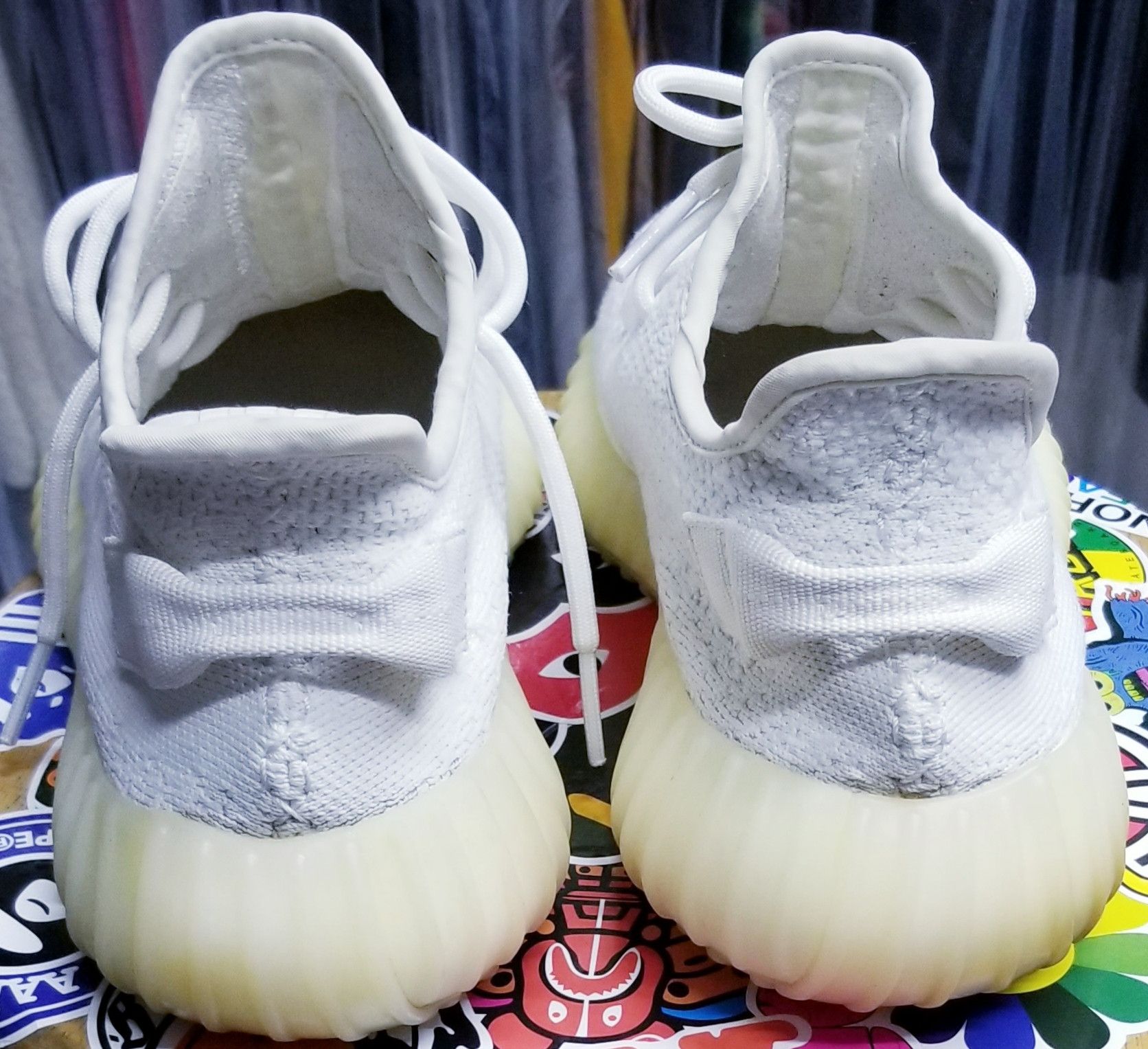Adidas × Kanye West Adidas Yeezy Boost 350 V2 Cream Triple White Size US 9.5 / EU 42-43 - 4 Thumbnail