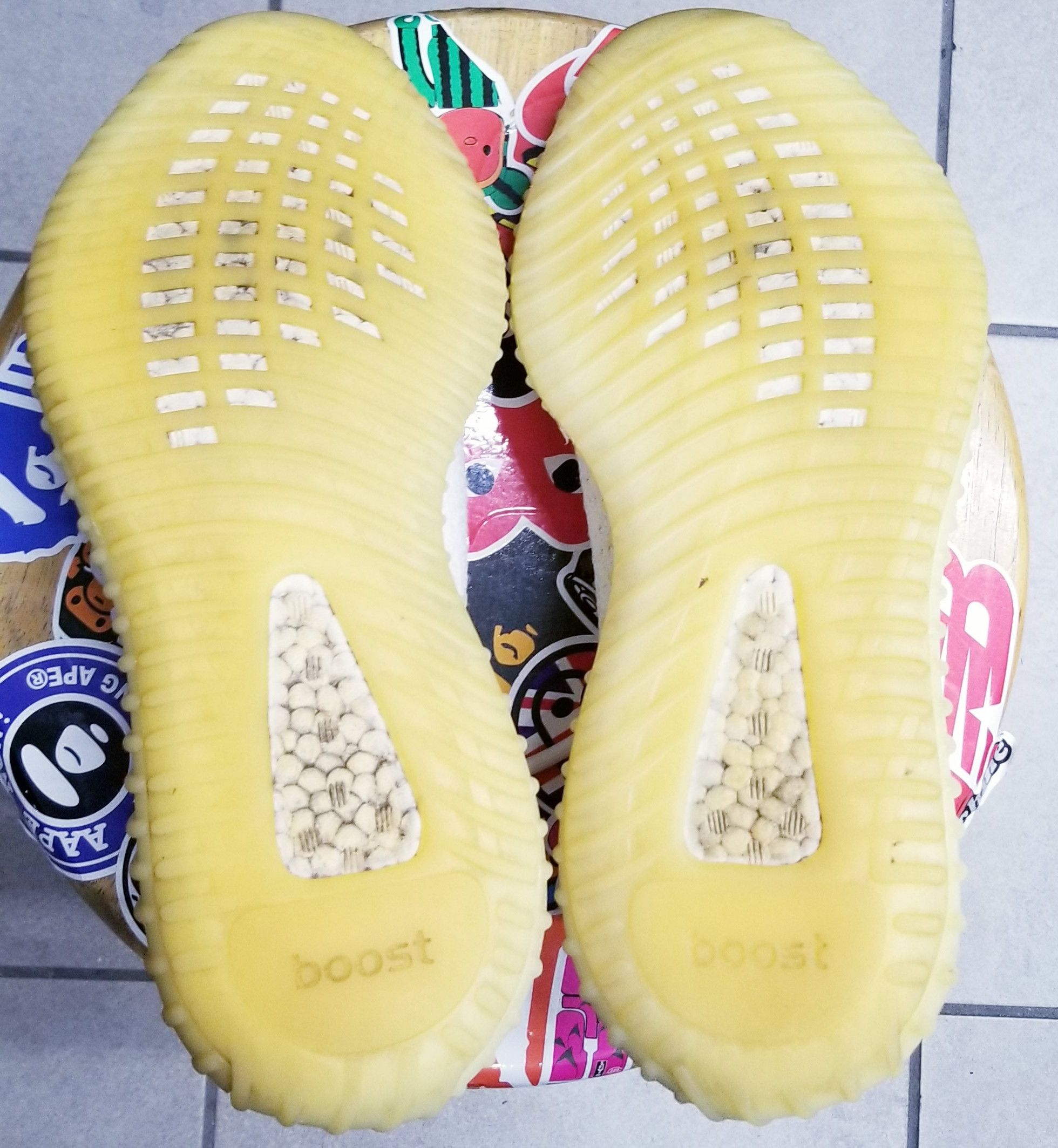 Adidas × Kanye West Adidas Yeezy Boost 350 V2 Cream Triple White Size US 9.5 / EU 42-43 - 6 Thumbnail