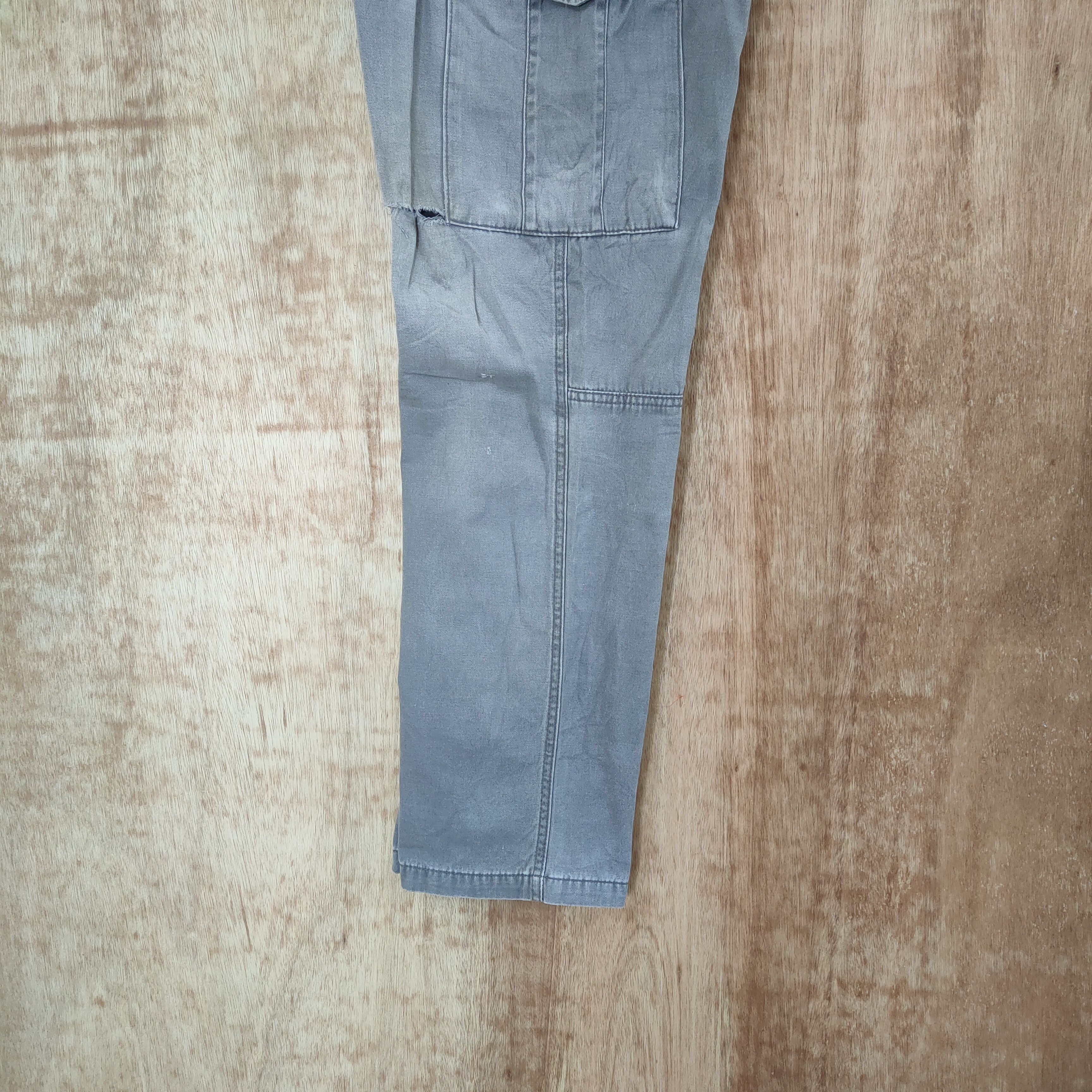 Japanese Brand EVENRIVER VINTAGE DISTRESSED KNEE CARGO PANTS Size US 31 - 14 Thumbnail