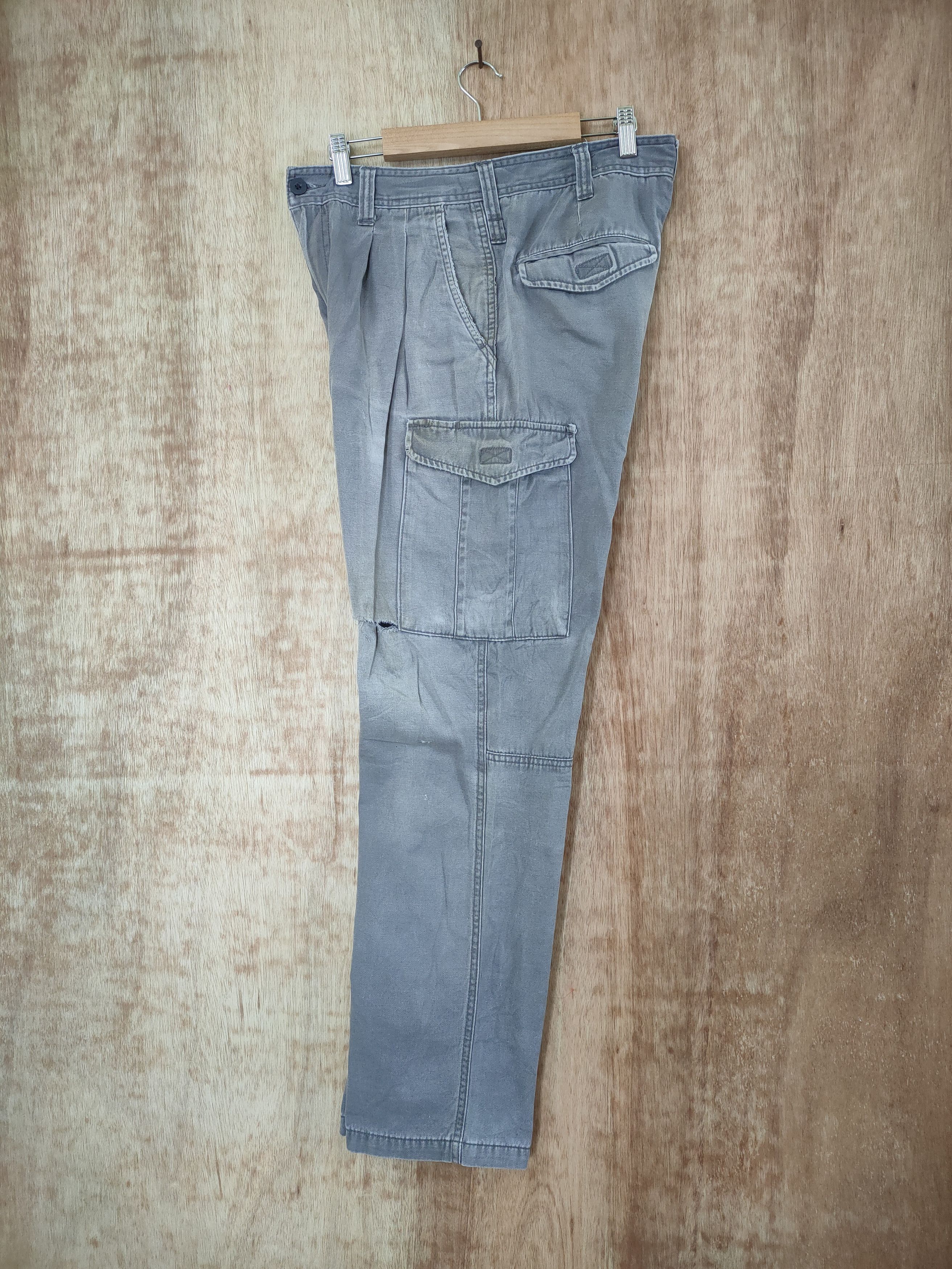Japanese Brand EVENRIVER VINTAGE DISTRESSED KNEE CARGO PANTS Size US 31 - 7 Thumbnail