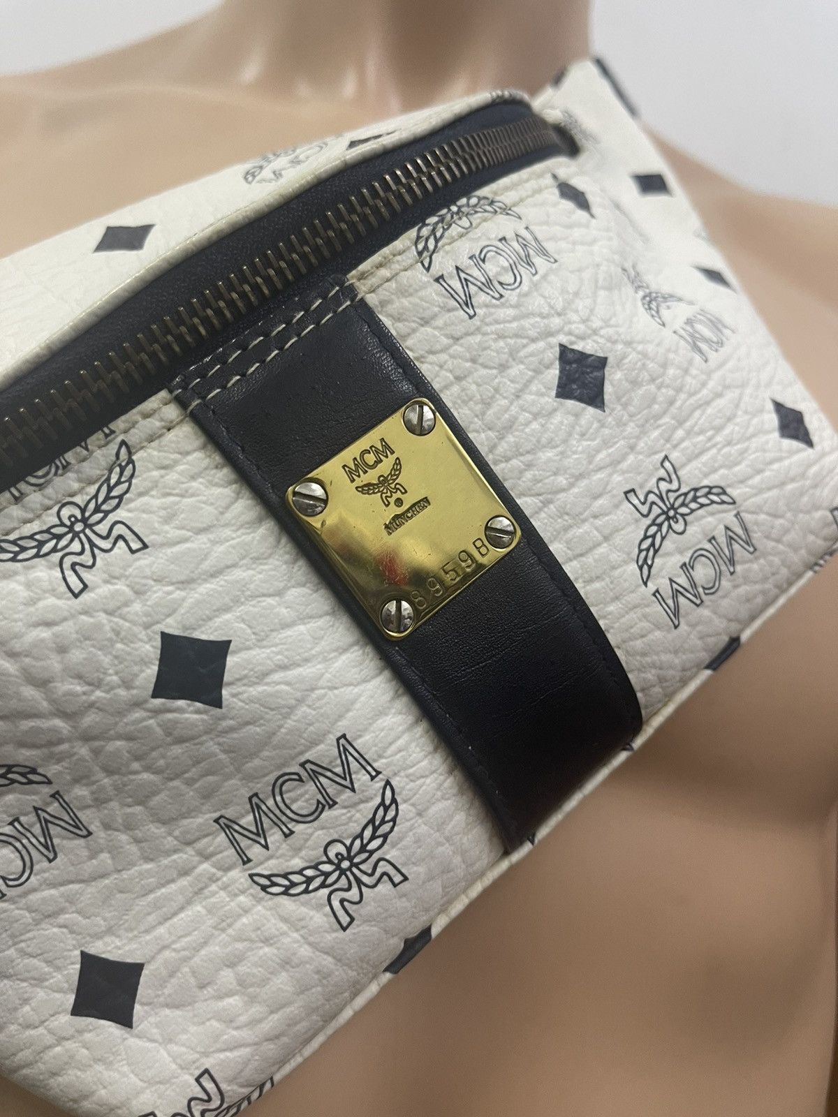 MCM AUTHENTIC 🔥 MCM Leather Pochbag and Crosbody Monogram Size ONE SIZE - 2 Thumbnail