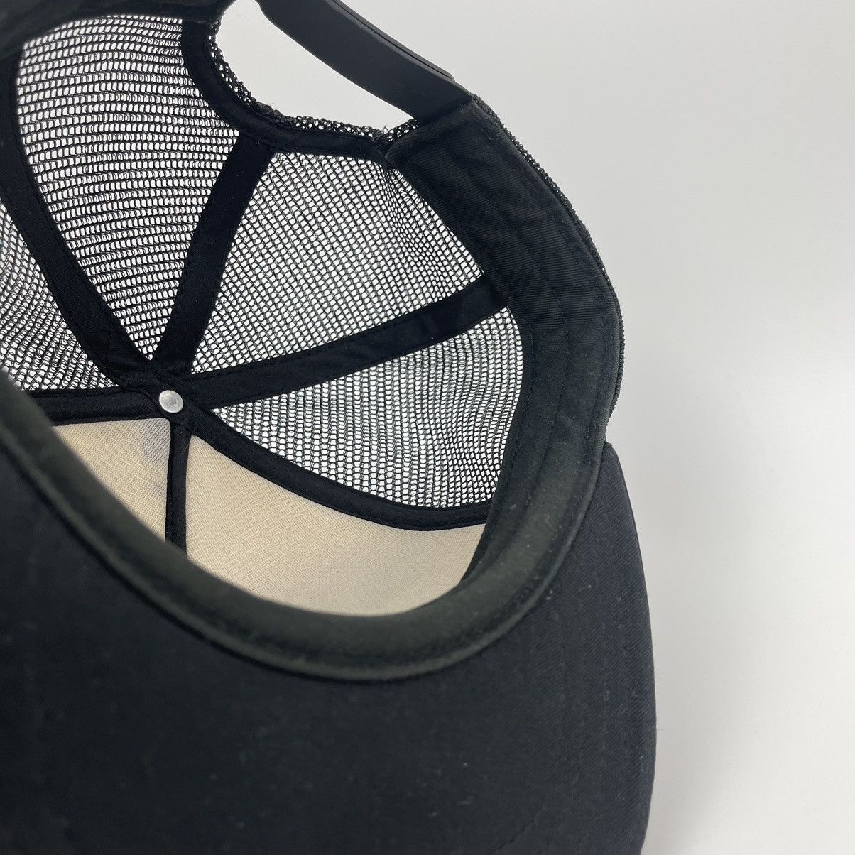 Vans Vans Grim Reaper Trucker hat Size ONE SIZE - 13 Thumbnail