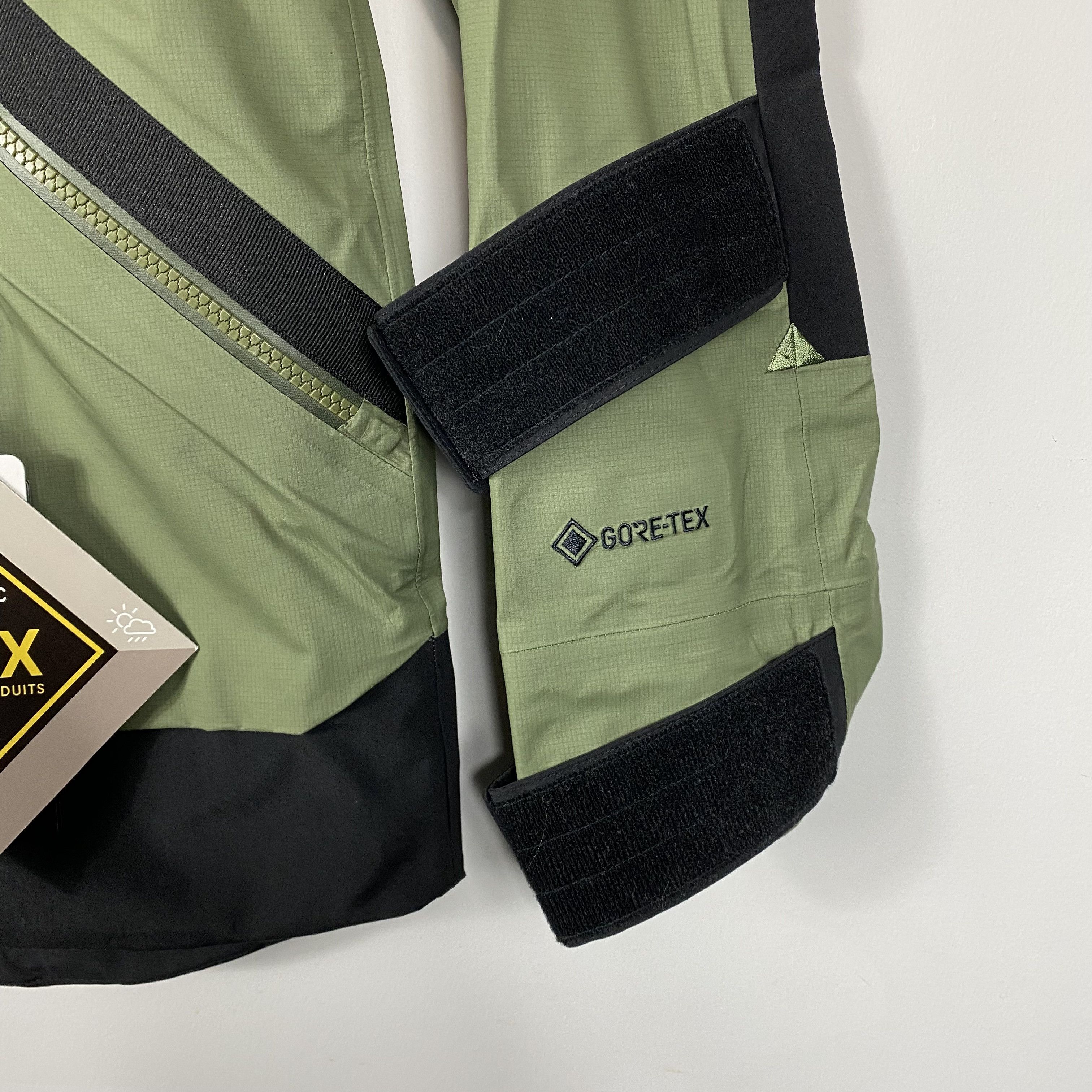 The North Face Urban Exploration 2019FW GTX Rain Jacket Rage Size US M / EU 48-50 / 2 - 6 Thumbnail