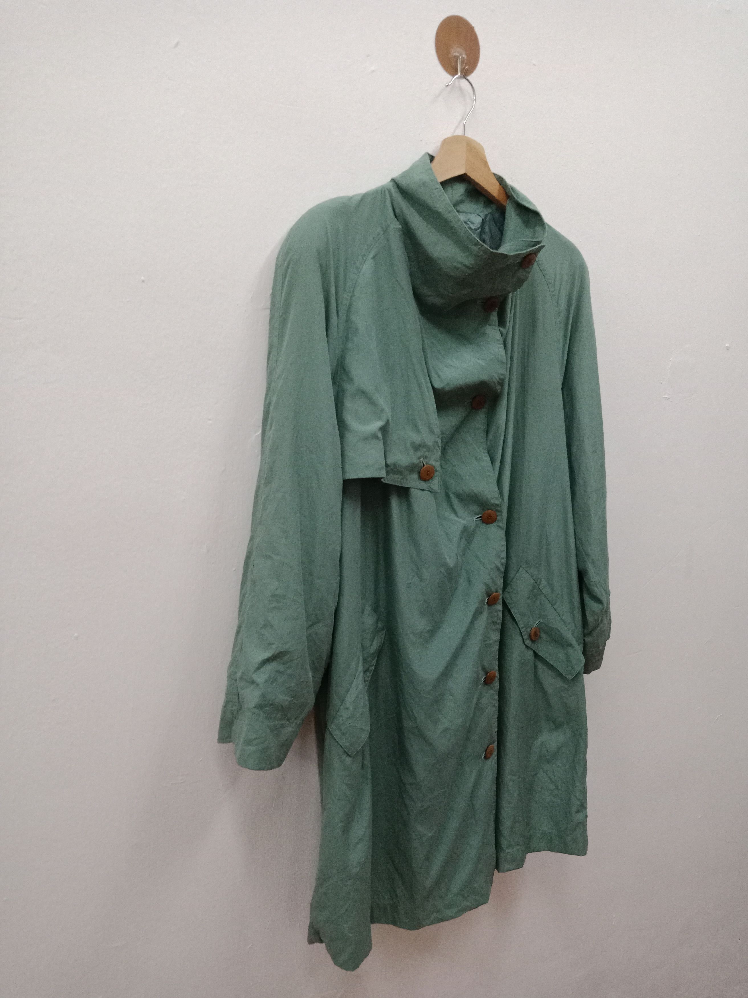 Japanese Brand Ratsuko Shirahama Avant Garde Buttons Design Size US L / EU 52-54 / 3 - 4 Thumbnail