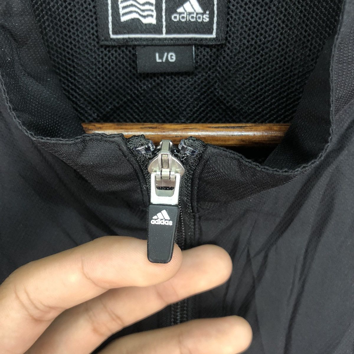 Adidas Adidas Windbreaker Vest Size US L / EU 52-54 / 3 - 4 Thumbnail