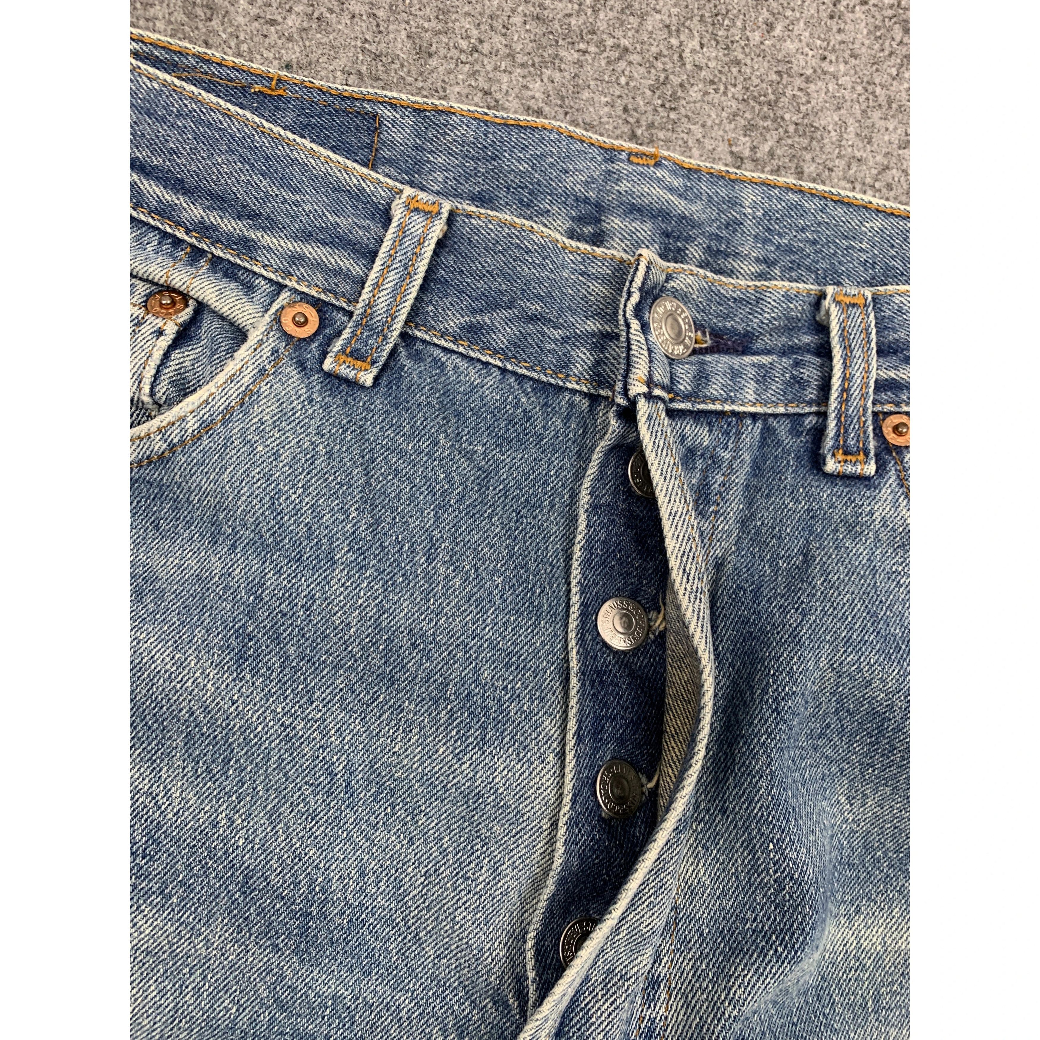 Levi's Vintage Levis 501 Sun Faded Jeans Size US 30 / EU 46 - 4 Thumbnail
