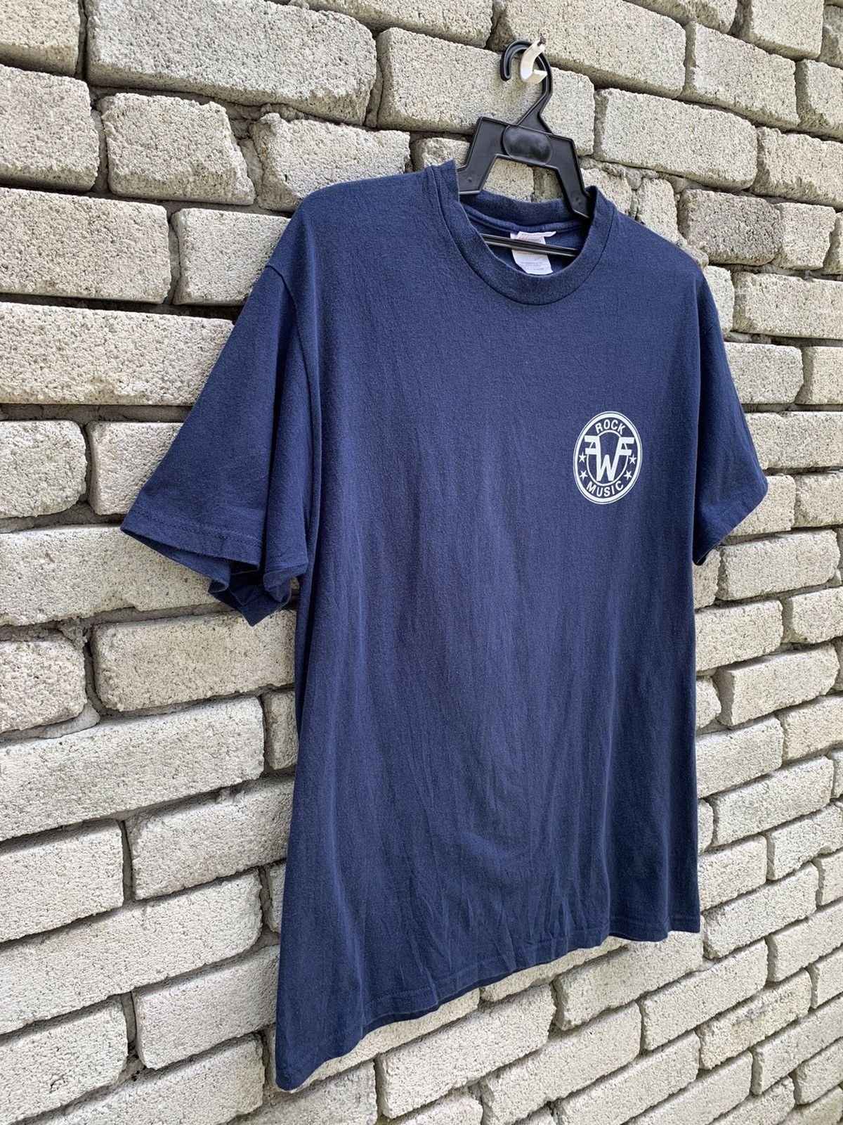 Band Tees Rare Vintage 90s Weezer #22 American Rock Band Shirt Size US M / EU 48-50 / 2 - 4 Thumbnail