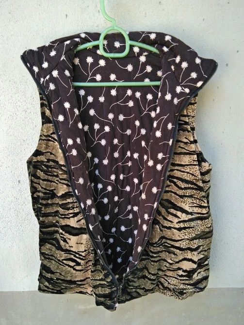 Japanese Brand 💥MEGA Rare Tiger Stripes FULL PRINTED Faux Fur VEST Size US M / EU 48-50 / 2 - 3 Thumbnail