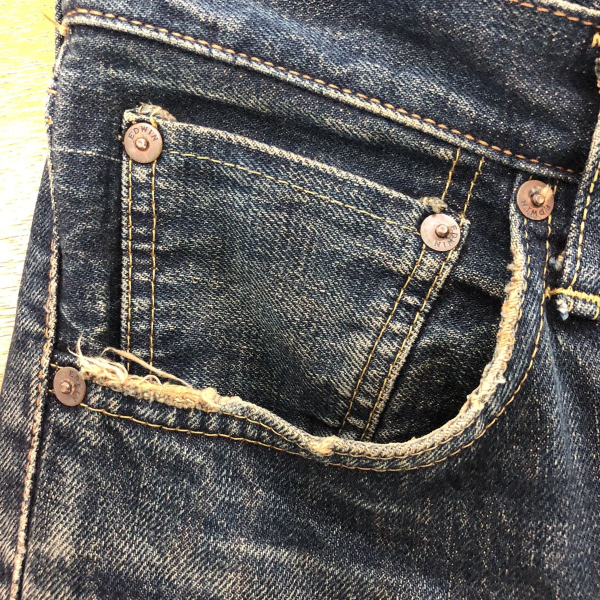 Edwin × Japanese Brand × Vintage VINTAGE DENIM SELVEDGE EDWIN 505x DISTRESSED Size US 30 / EU 46 - 5 Thumbnail