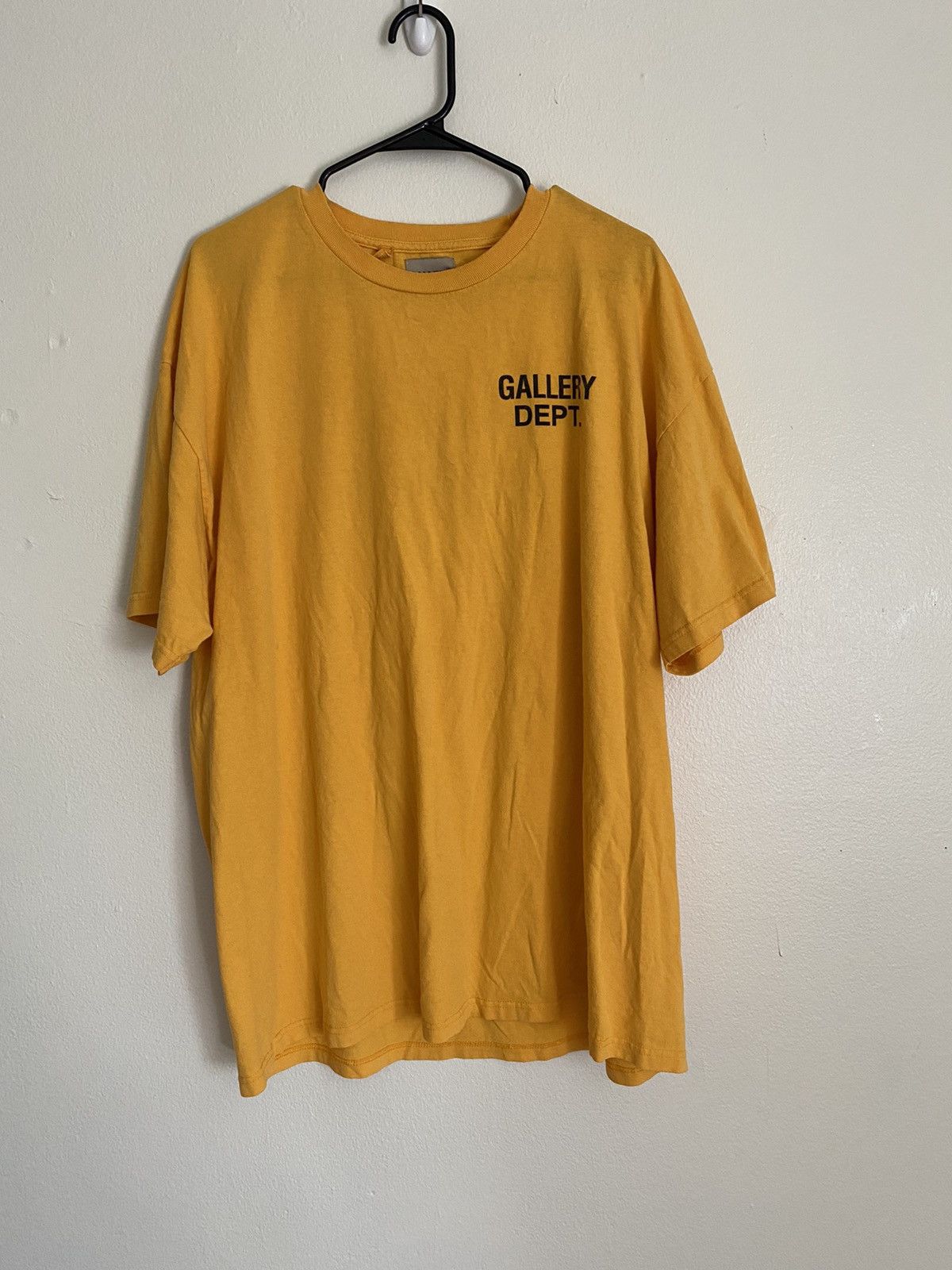 Gallery Dept. Gallery Dept Gold Hollywood Tee | Grailed