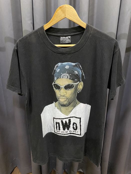 Vintage Dennis Rodman NWO T-Shirts 1997 Today's Trends Tagging