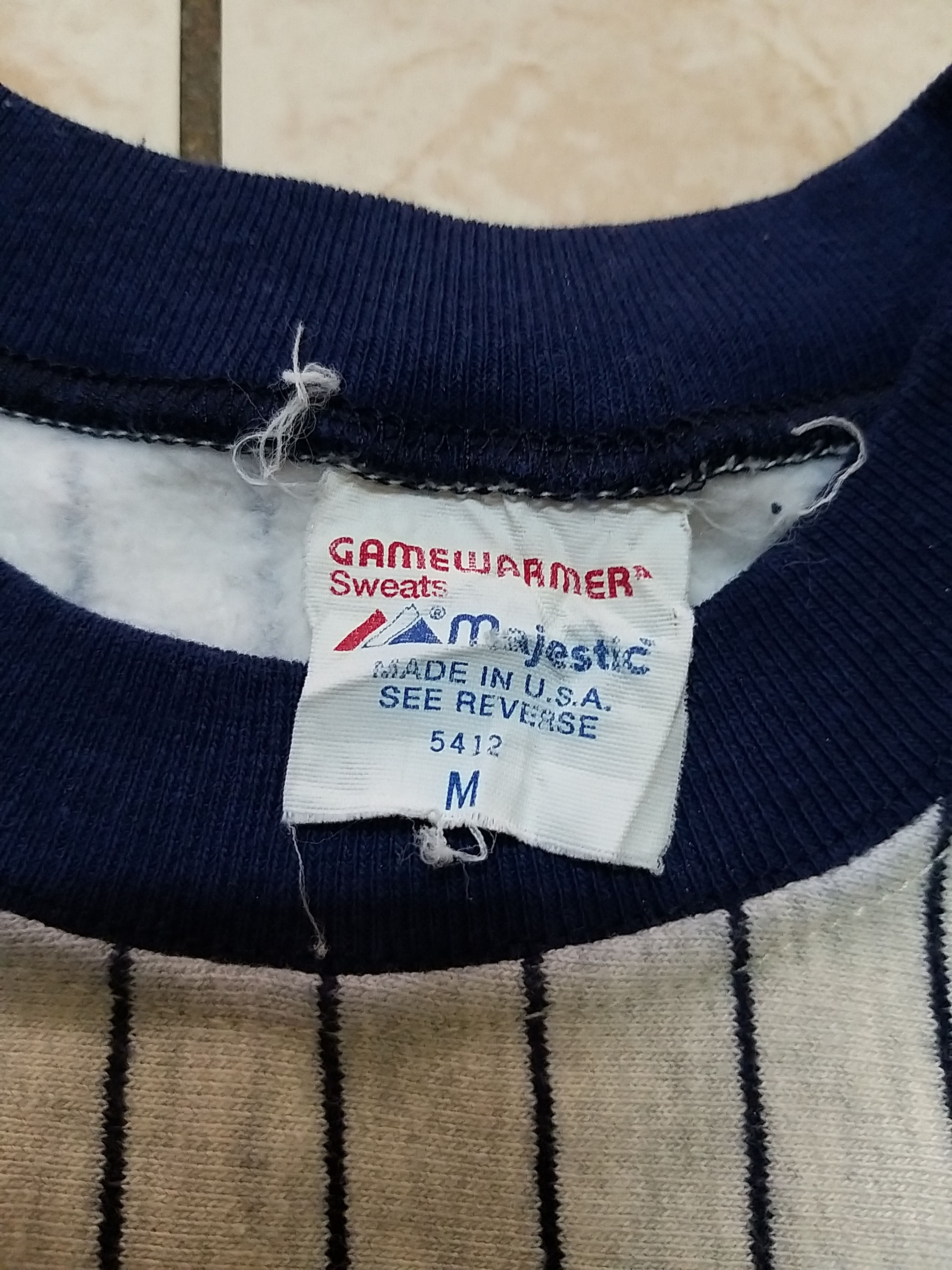 New York Yankees VINTAGE 90s NEW YORK YANKEES STRIPE PULLOVER SWEATSHIRT Size US M / EU 48-50 / 2 - 7 Thumbnail