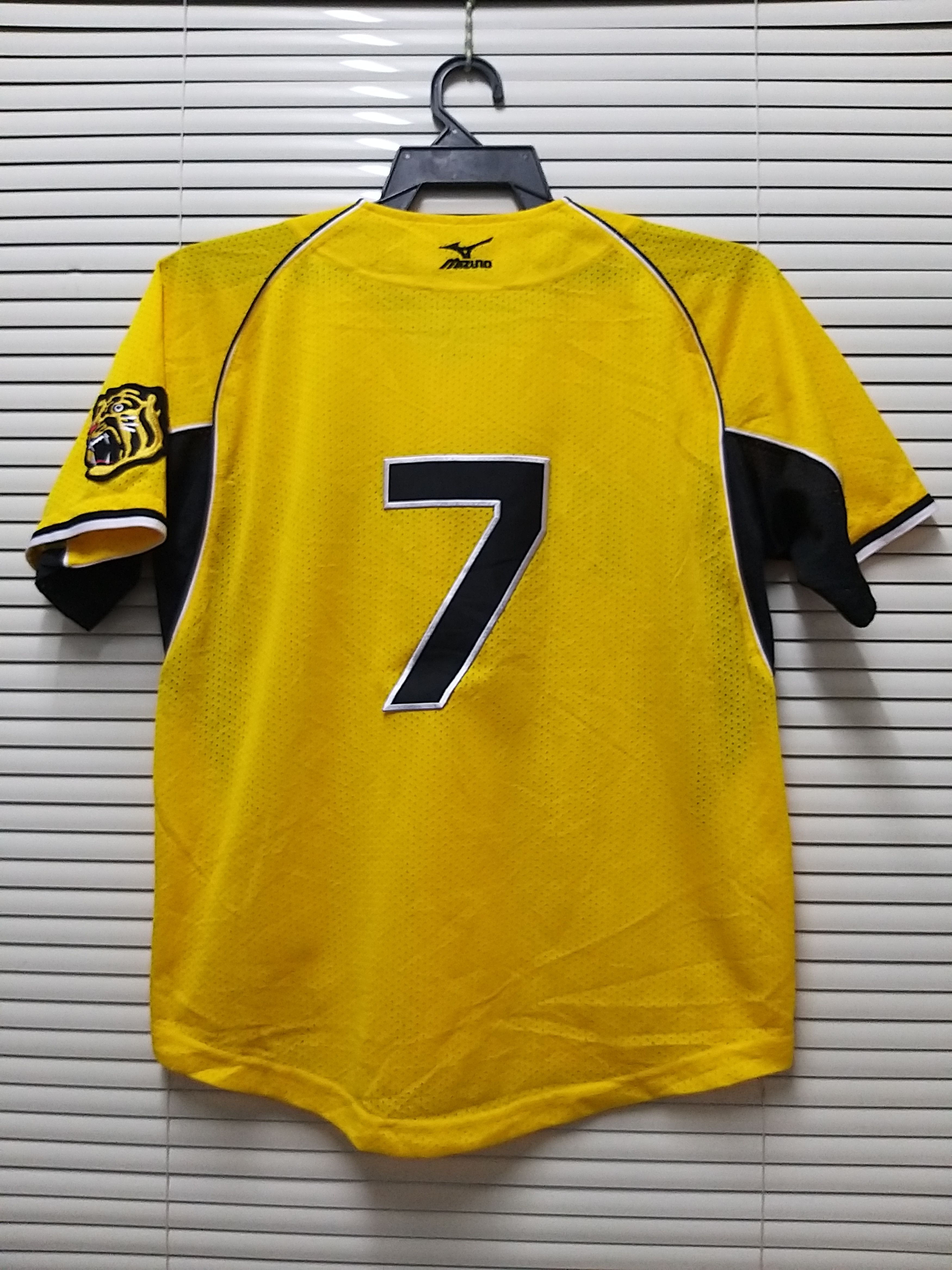 Mizuno Nice💥💥VINTAGE MIZUNO HANSHIN TIGERS NPB BASEBALL JERSEY #7 Size US M / EU 48-50 / 2 - 2 Thumbnail