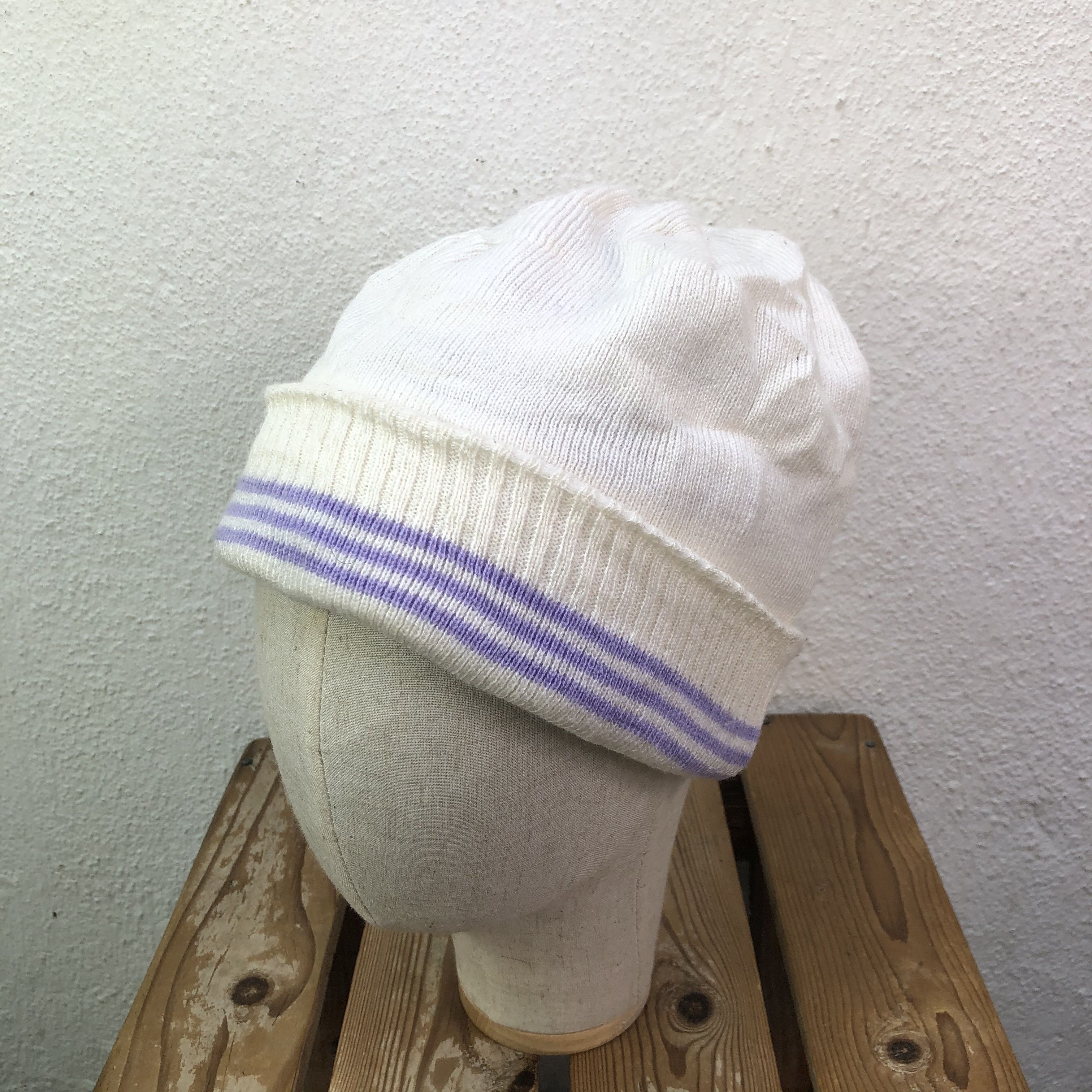 Adidas Adidas White Beanie Hat Size ONE SIZE - 4 Thumbnail