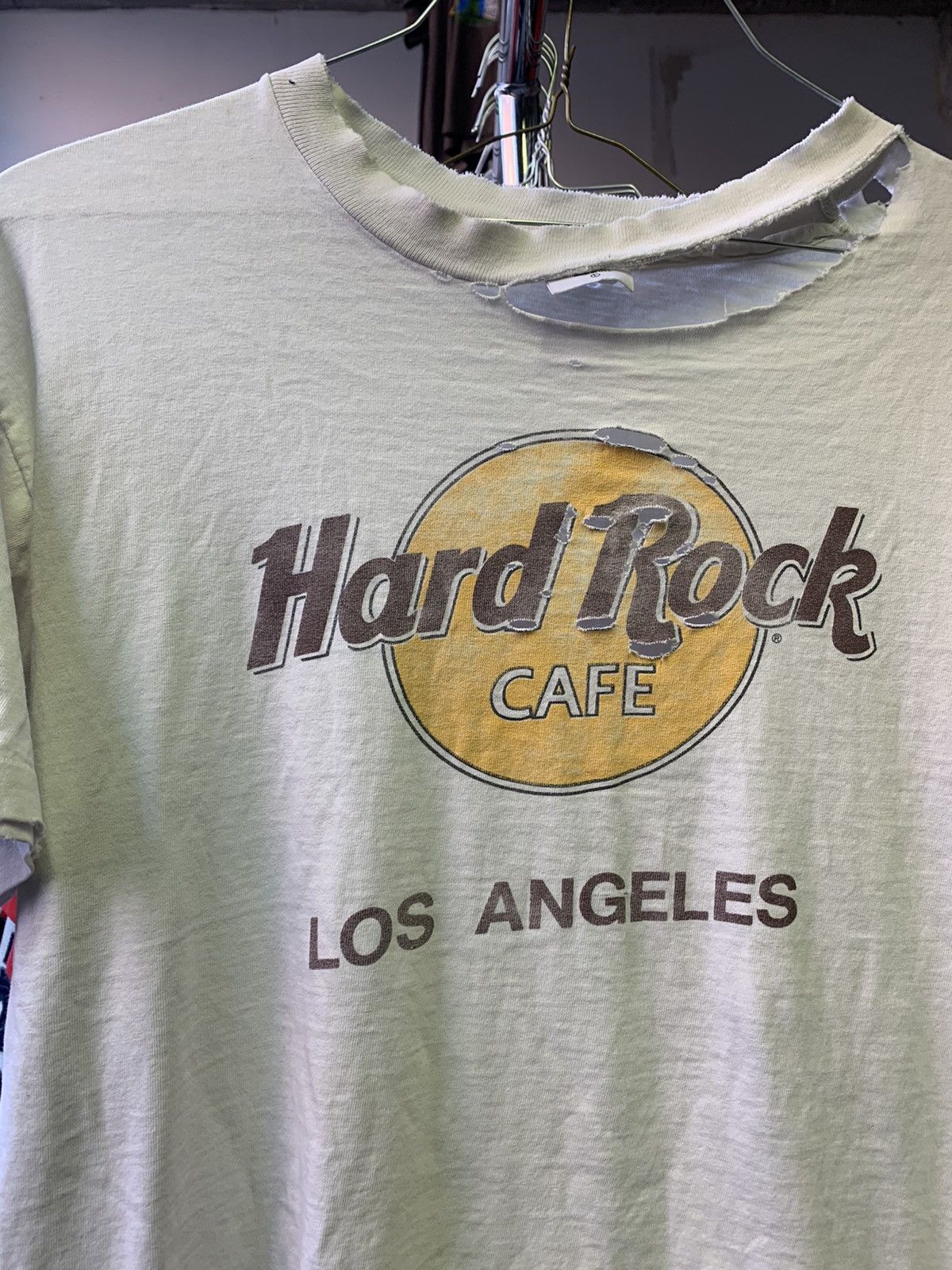 Hard Rock Cafe Hard Rock Los Angelos Thrashed Tee Size US L / EU 52-54 / 3 - 3 Thumbnail