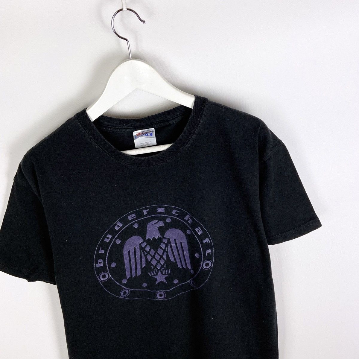 Band Tees Vintage Bruderschaft I walk this ground forever Rock tee Size US L / EU 52-54 / 3 - 2 Thumbnail