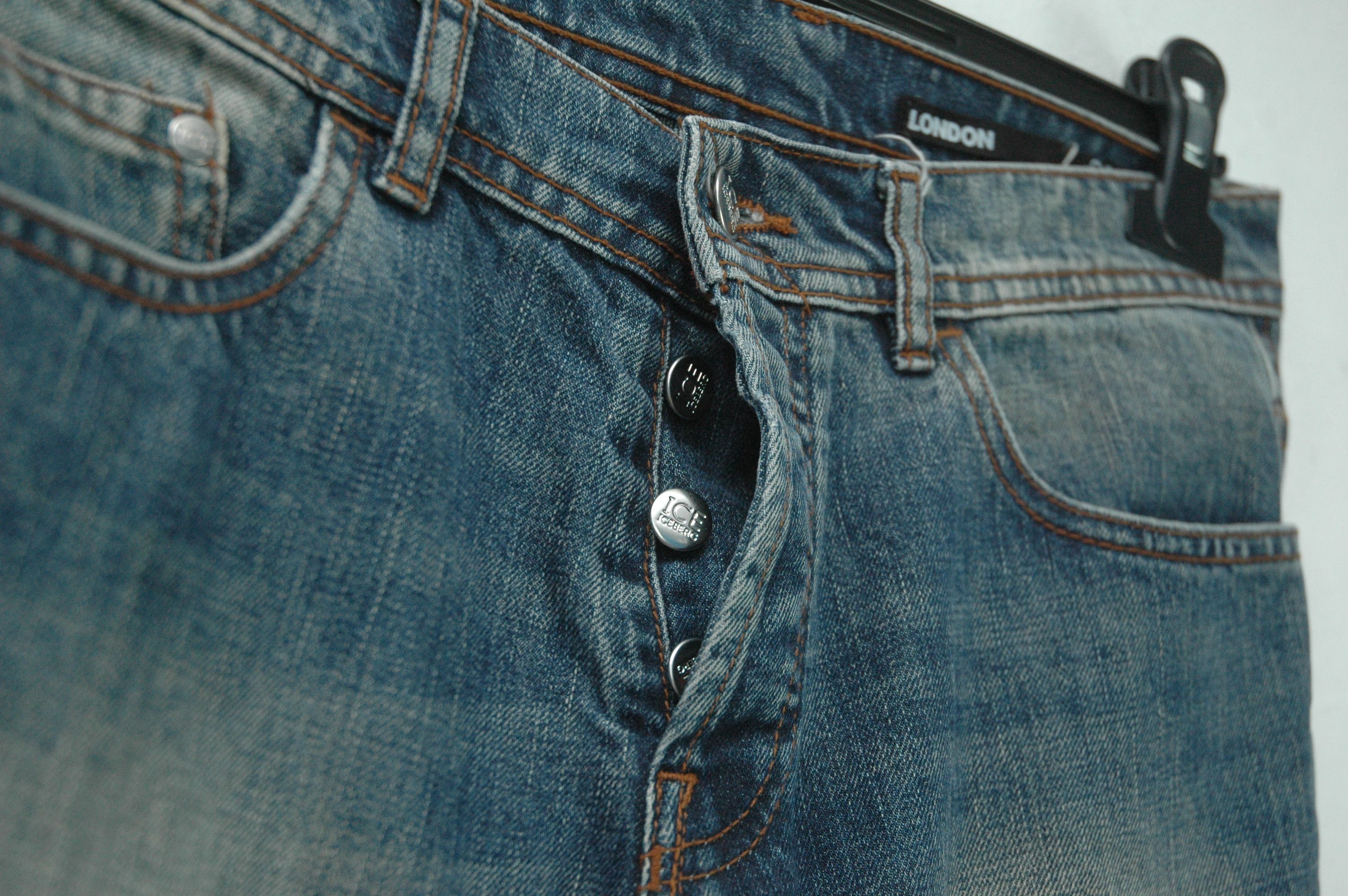 Iceberg Vintage IceBerg Wash Denim Jeans London Size US 31 - 8 Thumbnail