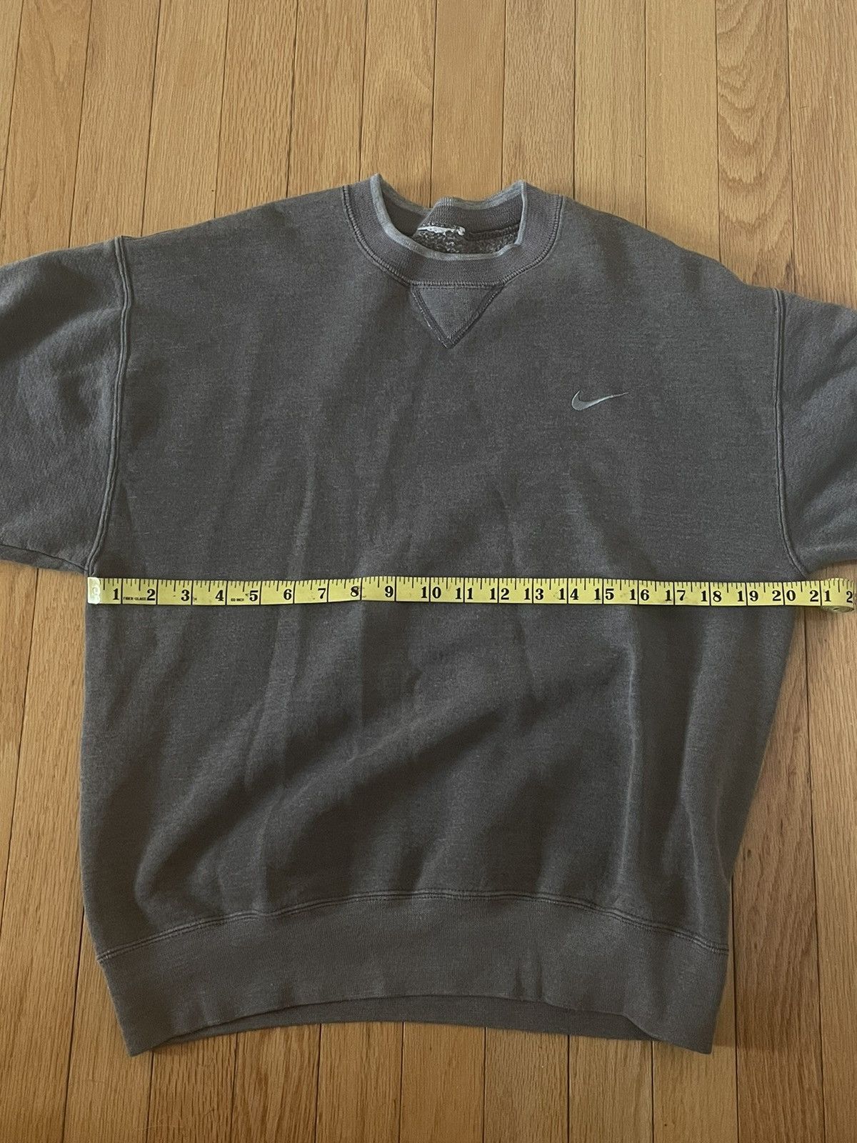 Nike Vintage Nike Crewneck Size US S / EU 44-46 / 1 - 5 Thumbnail