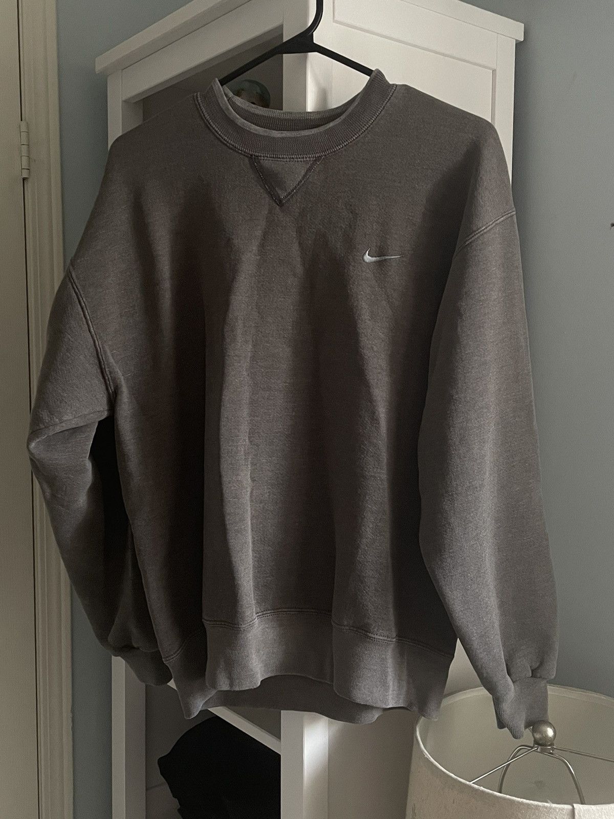 Nike Vintage Nike Crewneck Size US S / EU 44-46 / 1 - 1 Thumbnail
