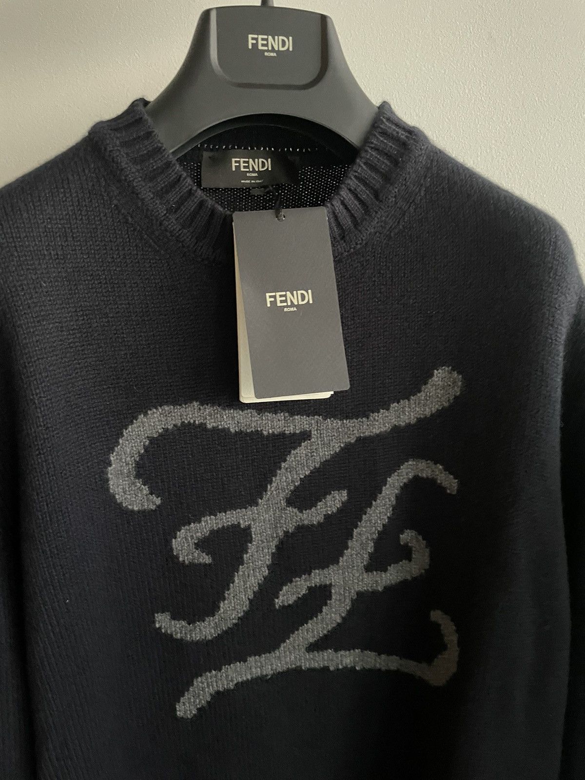 Fendi $2,500Value Rare Pure Cashmere New Fendi Logo Runway Sweater Size US L / EU 52-54 / 3 - 18 Thumbnail