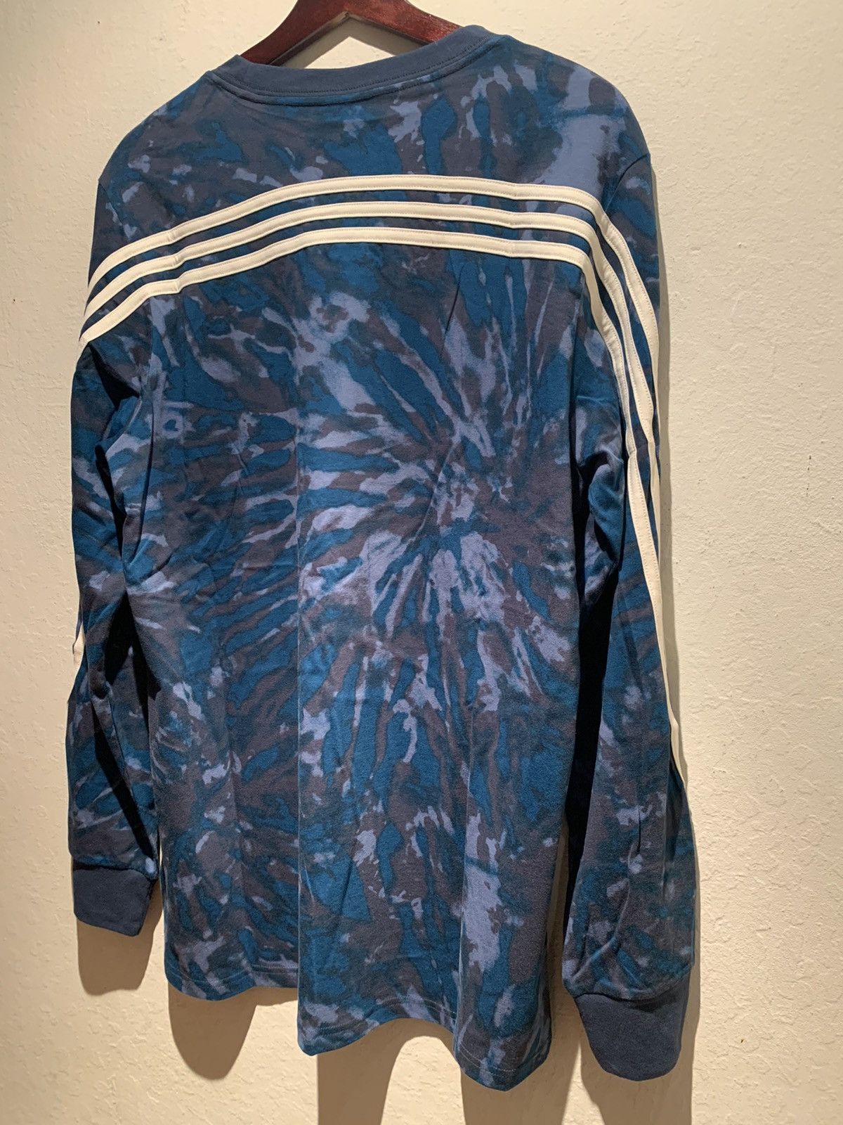 Adidas *RARE* New Adidas Butterfly Logo Striped Tie-Dye Long-Sleeve Size US M / EU 48-50 / 2 - 2 Thumbnail