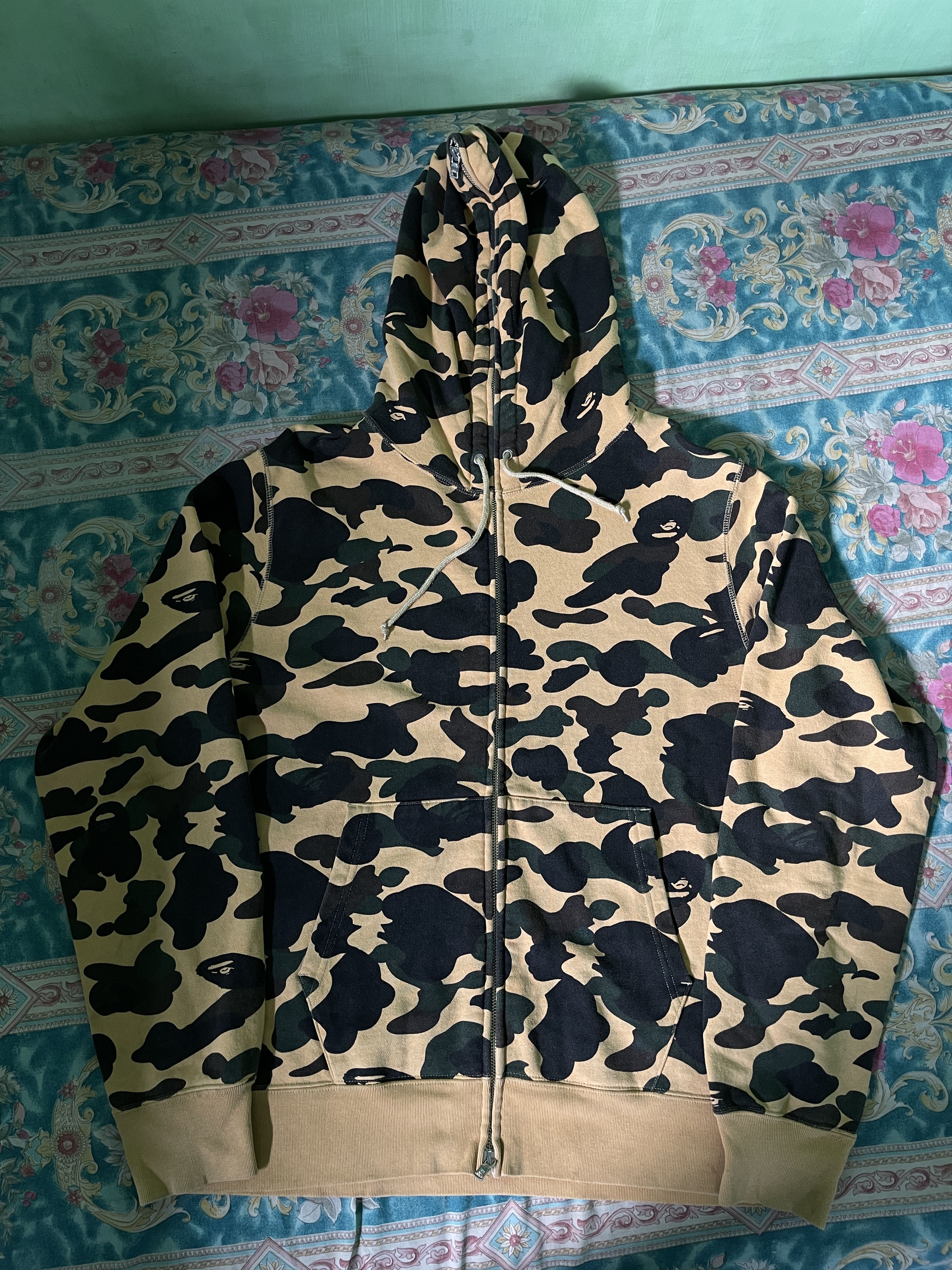 Bape Hoodie Bape Yellow Camo Size US XL / EU 56 / 4 - 1 Thumbnail