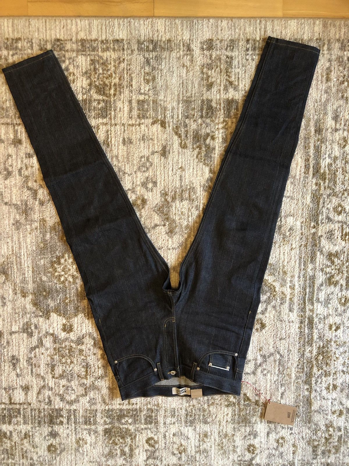 Naked & Famous Easy Guy Left