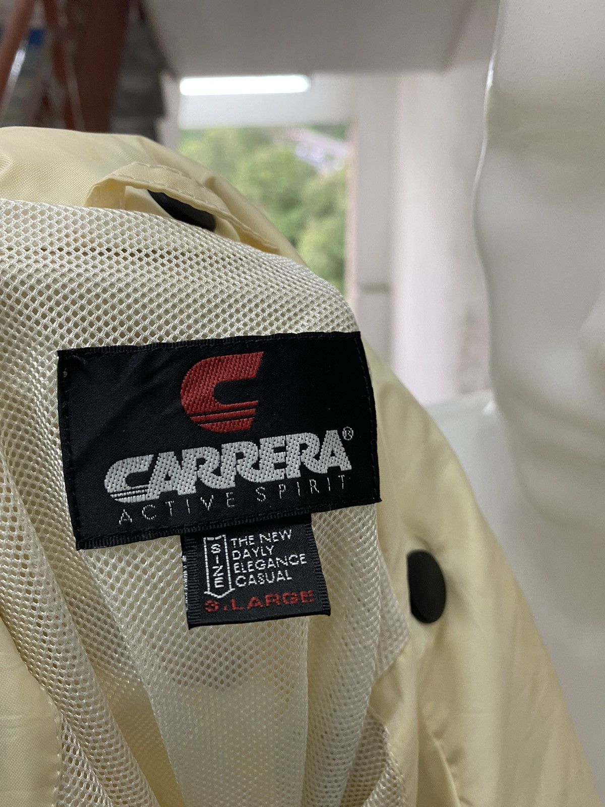 Carrera × Japanese Brand × Vintage 90s VTG DISTRESSED CARRERA WINDBREAKER RAINCOAT JACKET Size US L / EU 52-54 / 3 - 9 Thumbnail