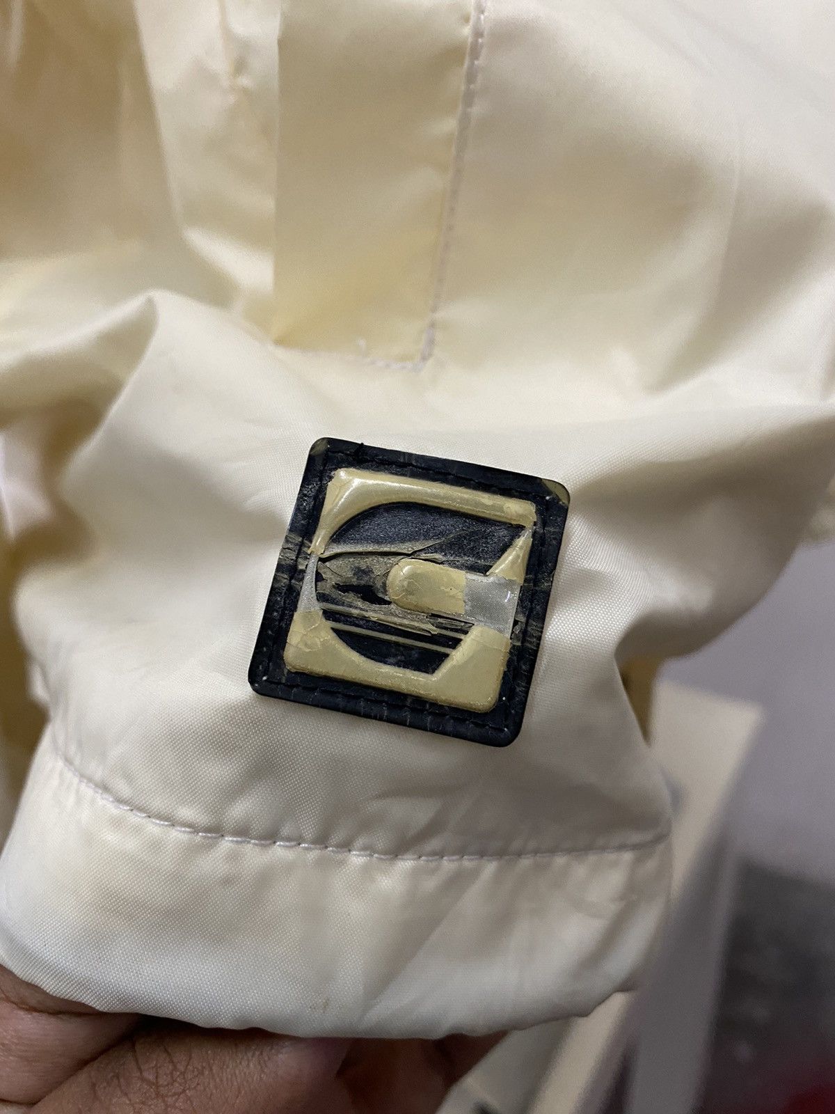 Carrera × Japanese Brand × Vintage 90s VTG DISTRESSED CARRERA WINDBREAKER RAINCOAT JACKET Size US L / EU 52-54 / 3 - 8 Thumbnail