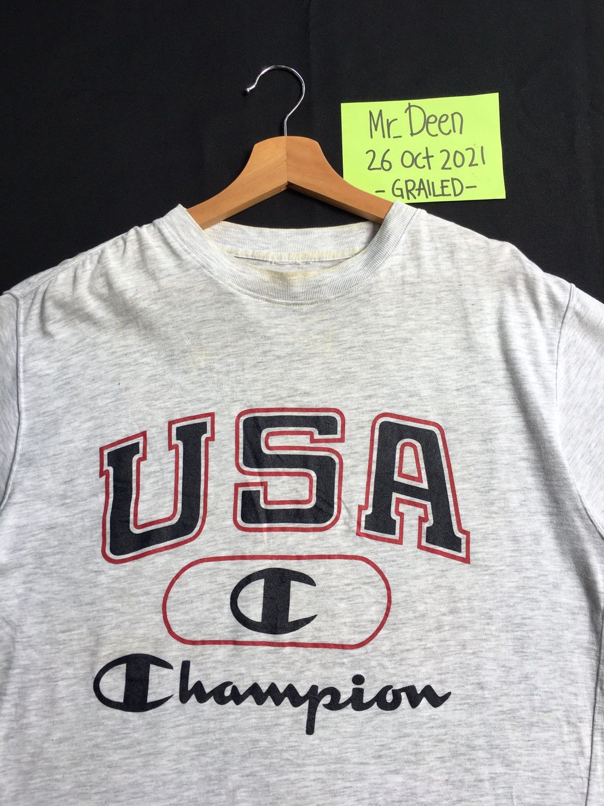 Champion Vintage Rare Champion USA Big Spellout Tshirt Size US L / EU 52-54 / 3 - 1 Thumbnail