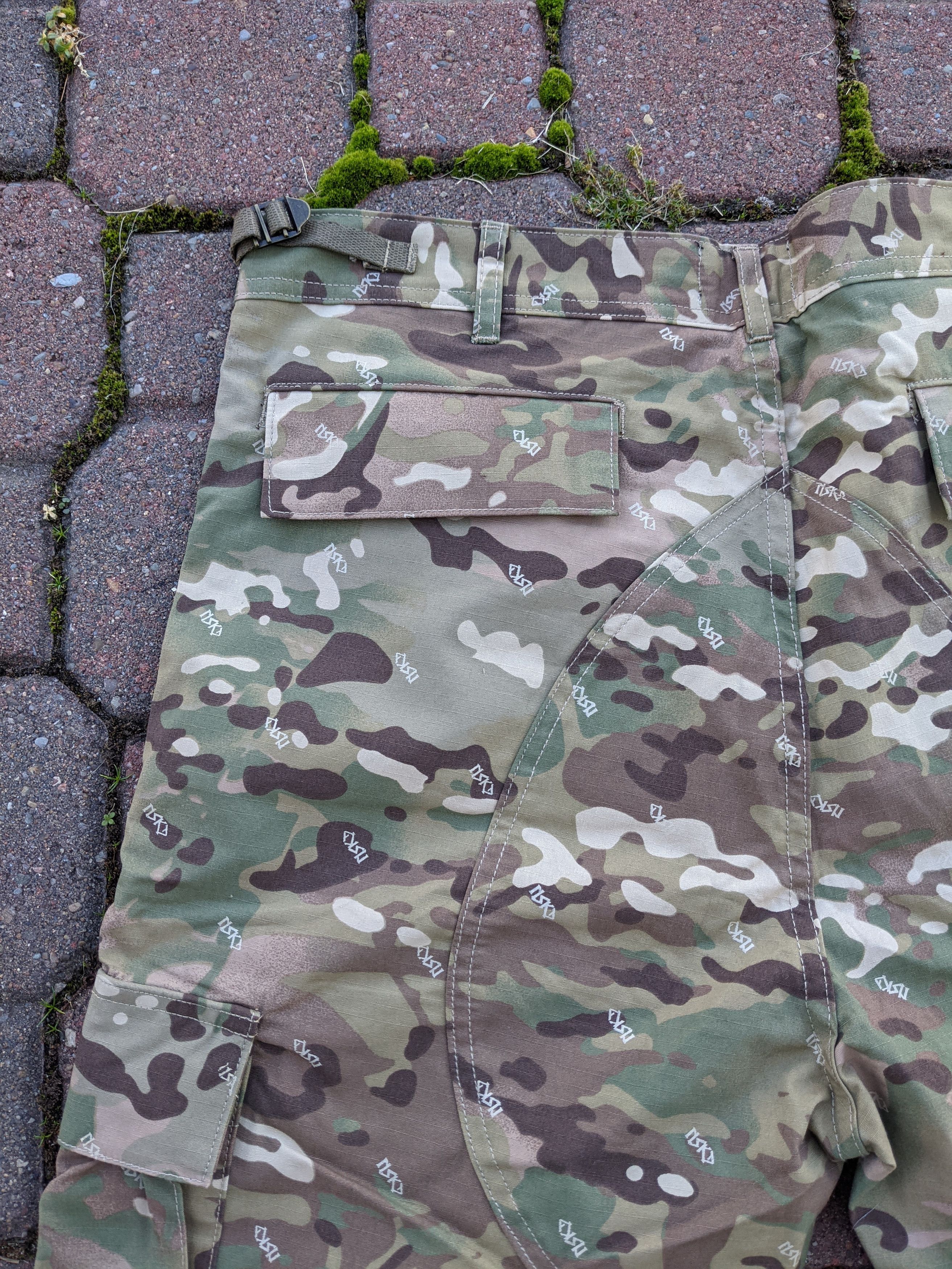 Realtree RealTree MW2 Digital Camo Cargo Pants NSKD Size US 33 - 6 Thumbnail