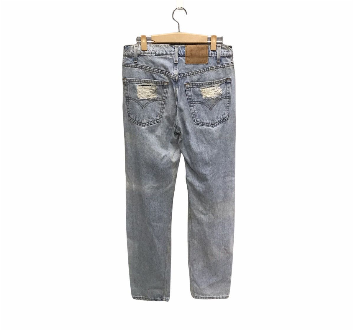 Levi's × Vintage Vintage Levi’s 550 Distressed Denim Size US 31 - 1 Thumbnail