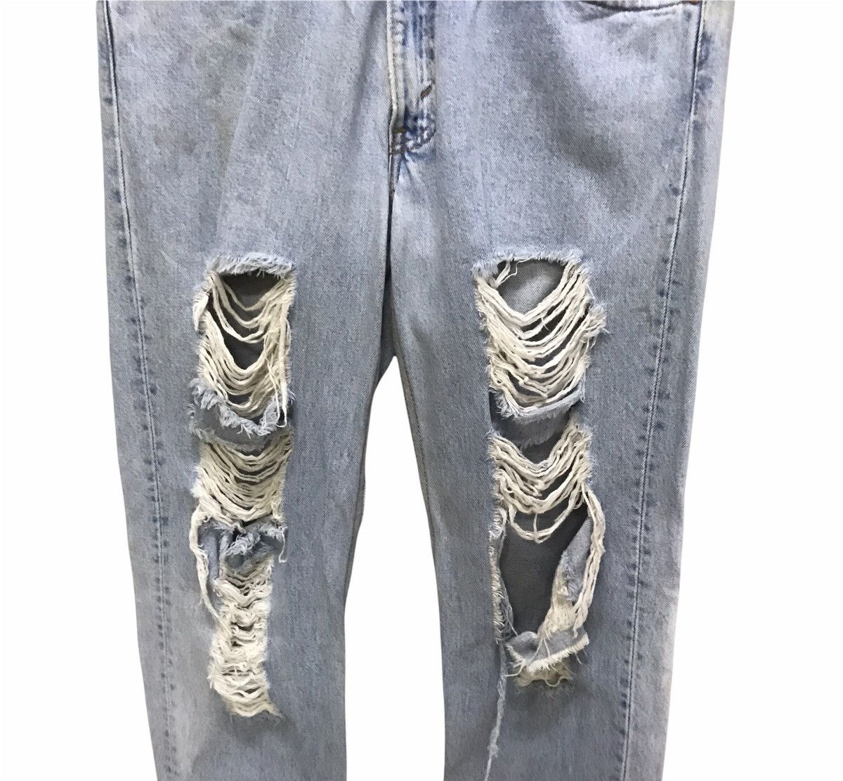 Levi's × Vintage Vintage Levi’s 550 Distressed Denim Size US 31 - 2 Thumbnail