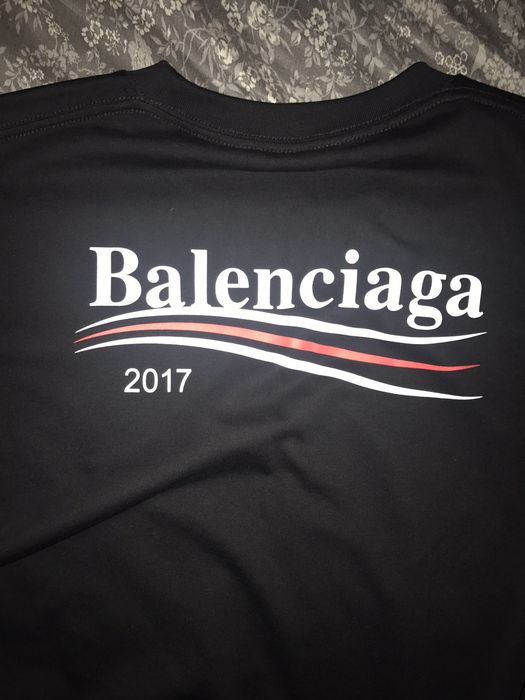 Balenciaga FW17 Bernie Sanders OVERSIZE TSHIRT "BALENCIAGA" Medium Size US M / EU 48-50 / 2 - 2 Preview