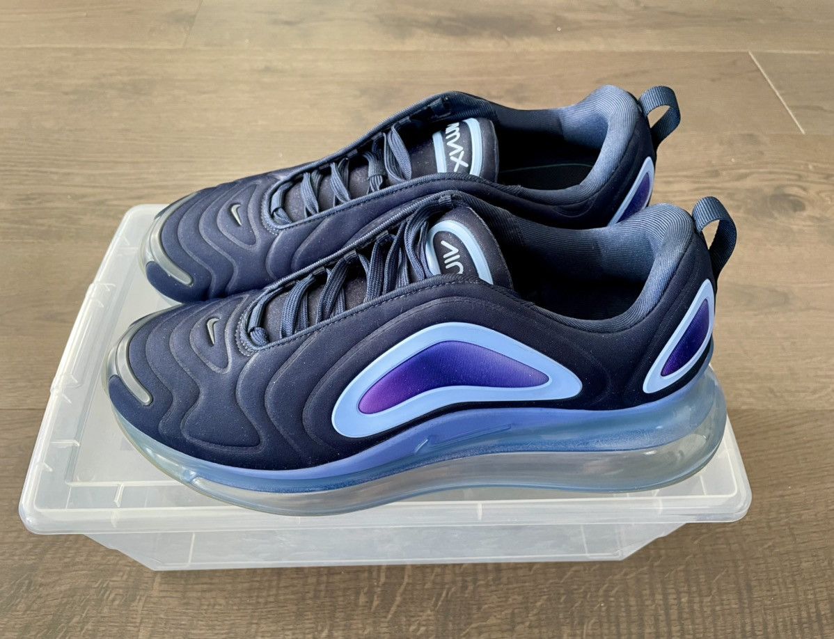 Nike Air Max 720 Obsidian