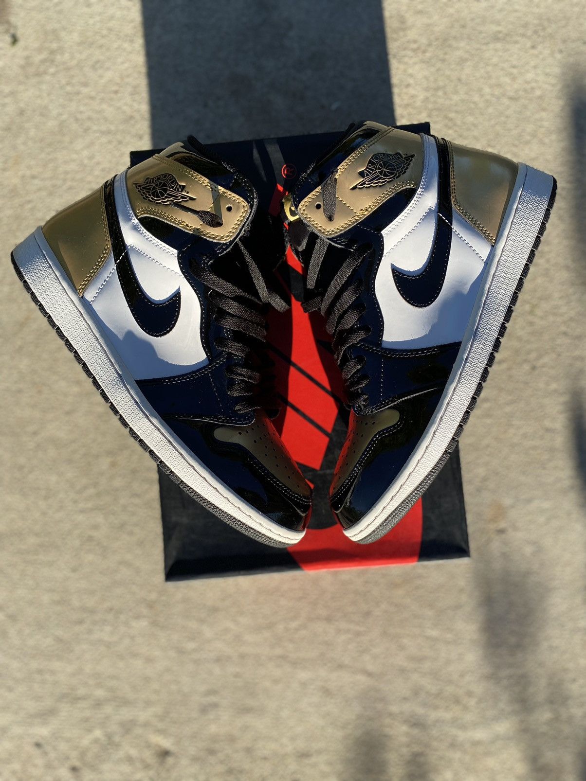 Jordan 1 Retro High NRG Patent Gold Toe 2017