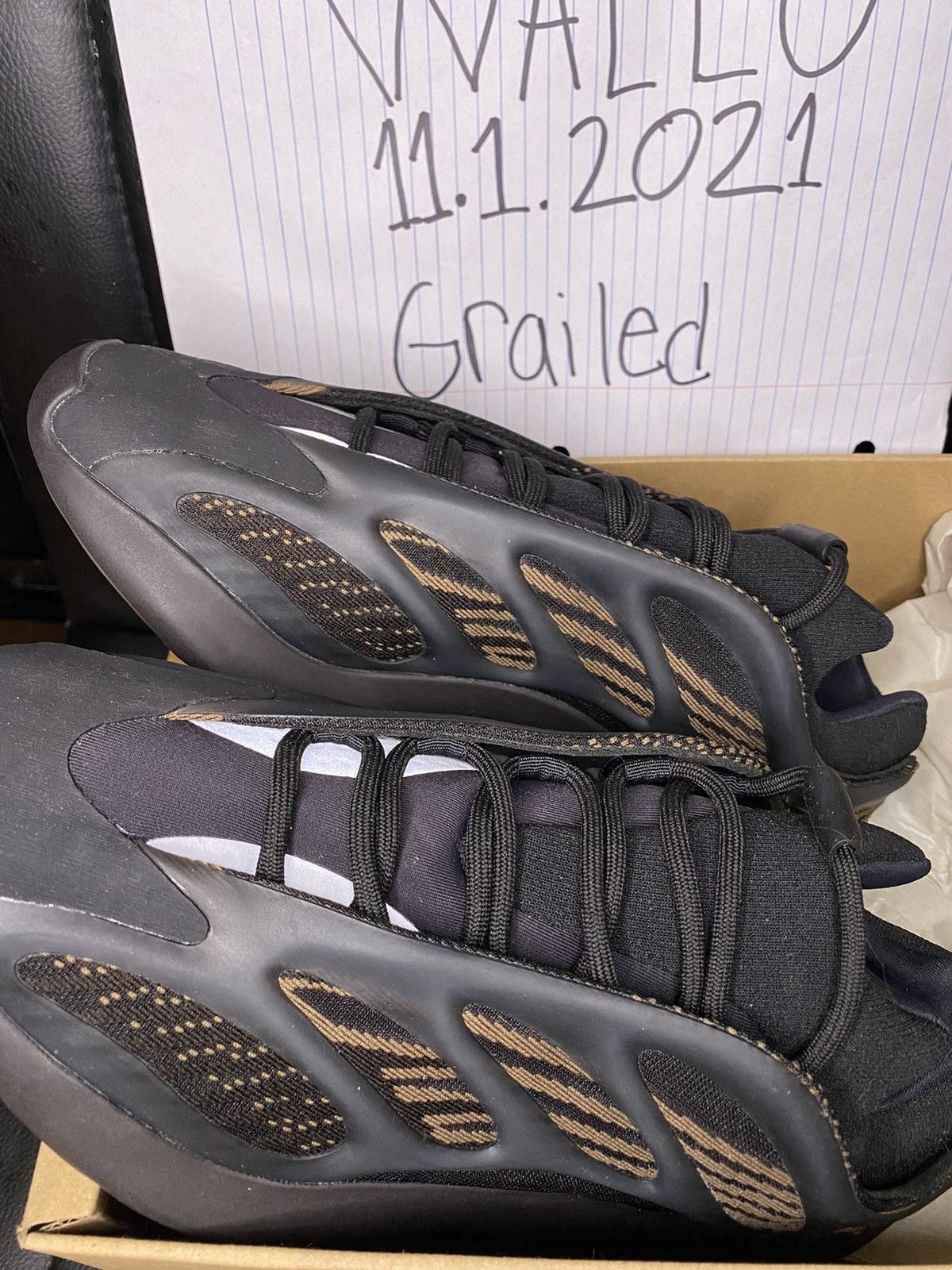 YEEZY 700 v3